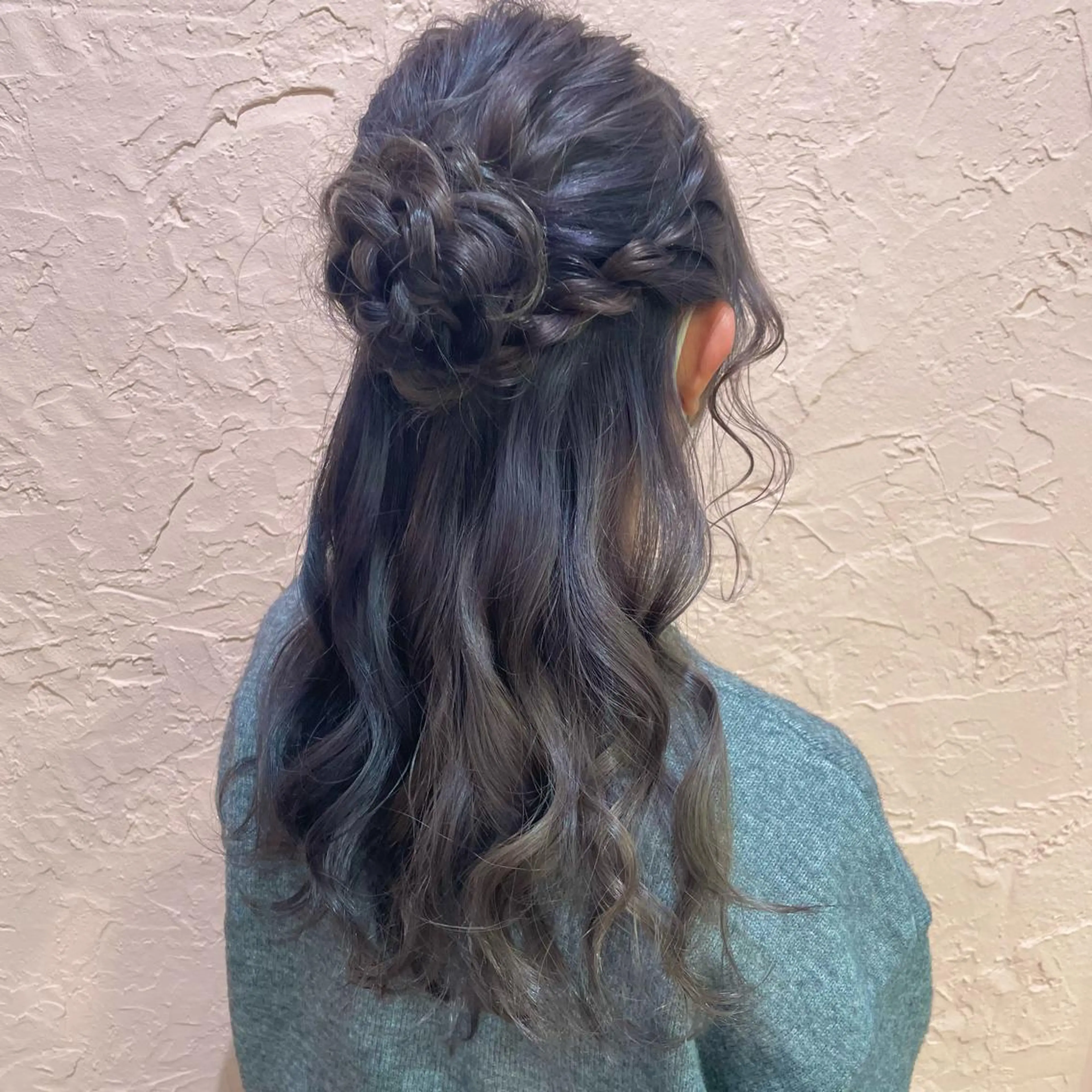 ミディアム ヘアアレンジ 松永 梨央のヘアスタイル