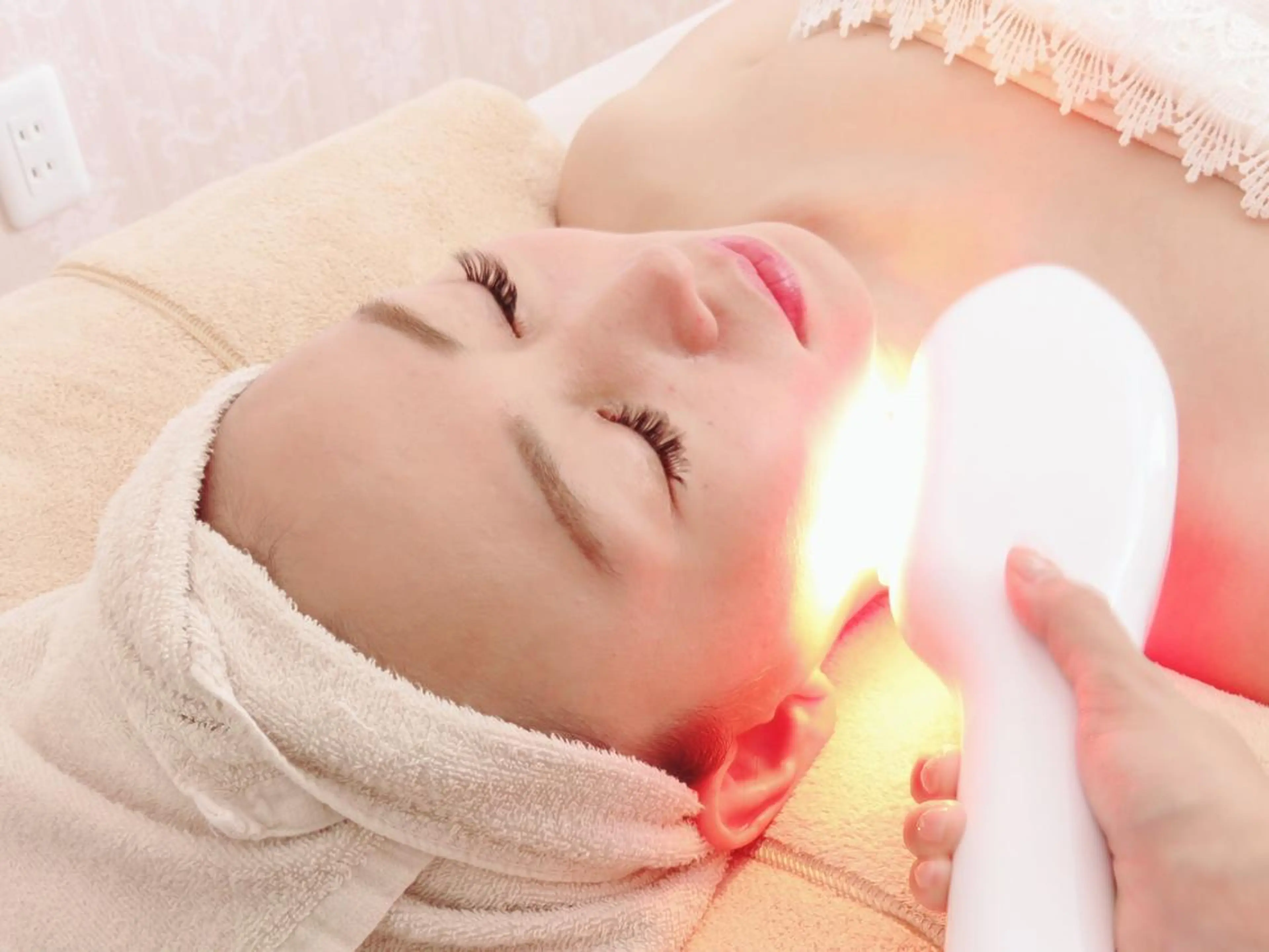 🧡大人気🧡美肌お顔脱毛💆🏻♀️+幹細胞・ヒアルロン酸パック付🕊🤍の写真