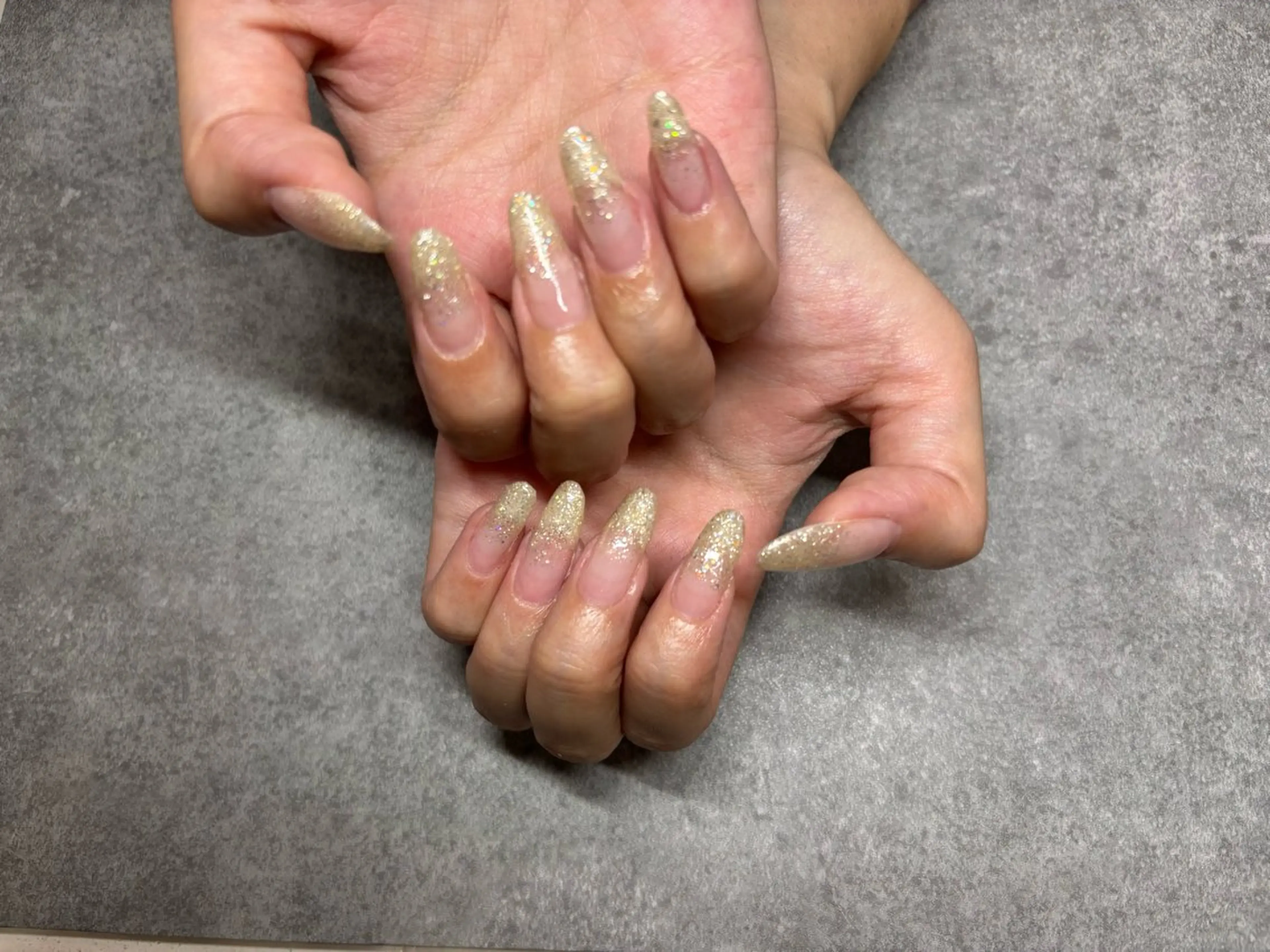 オフ【あり】hand🍐グラデーションの写真