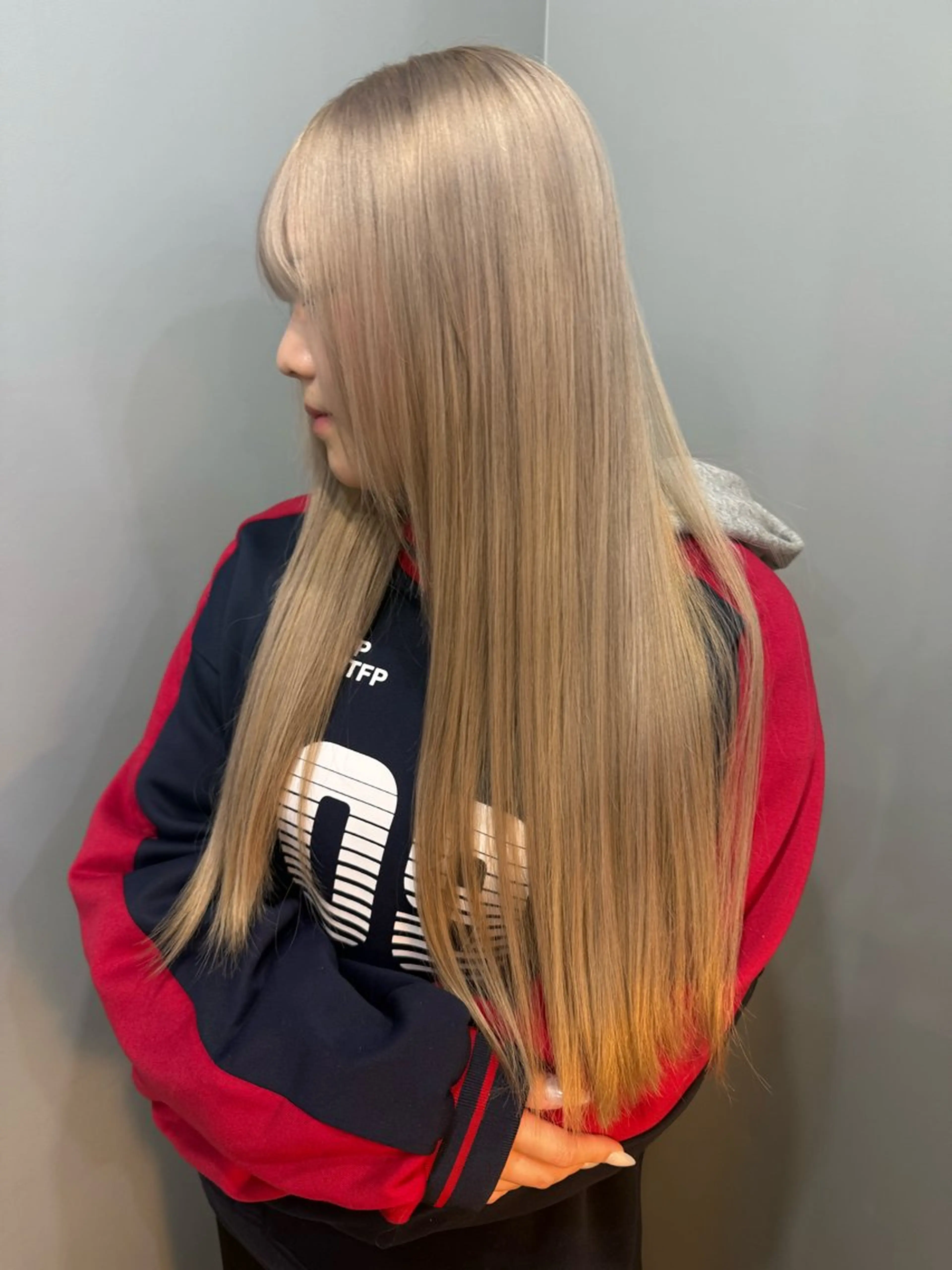 セミロング 透明感color🩵 MAYUKAのヘアスタイル