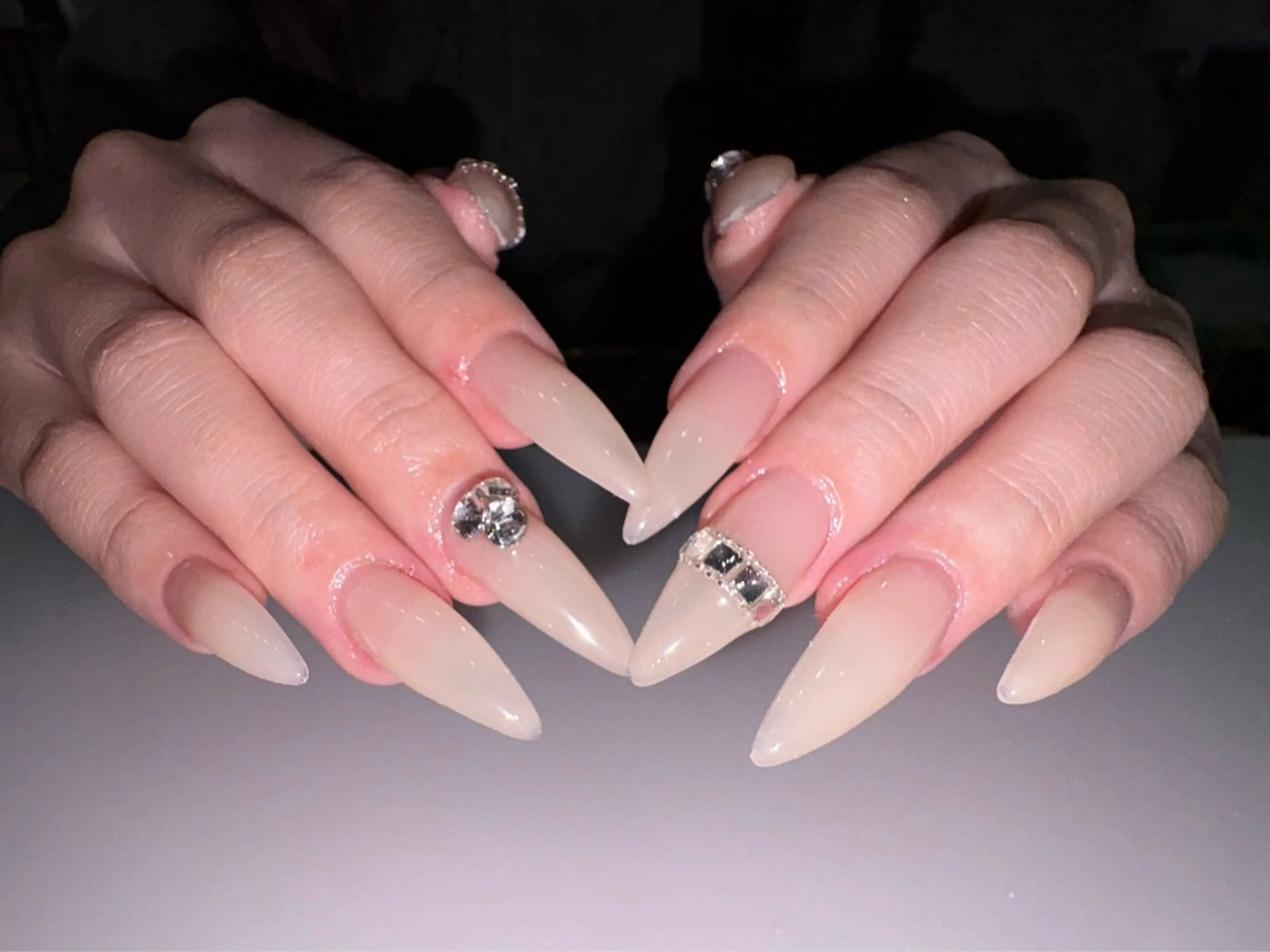 ネイル ハンドネイル aya 🍓のネイルデザイン