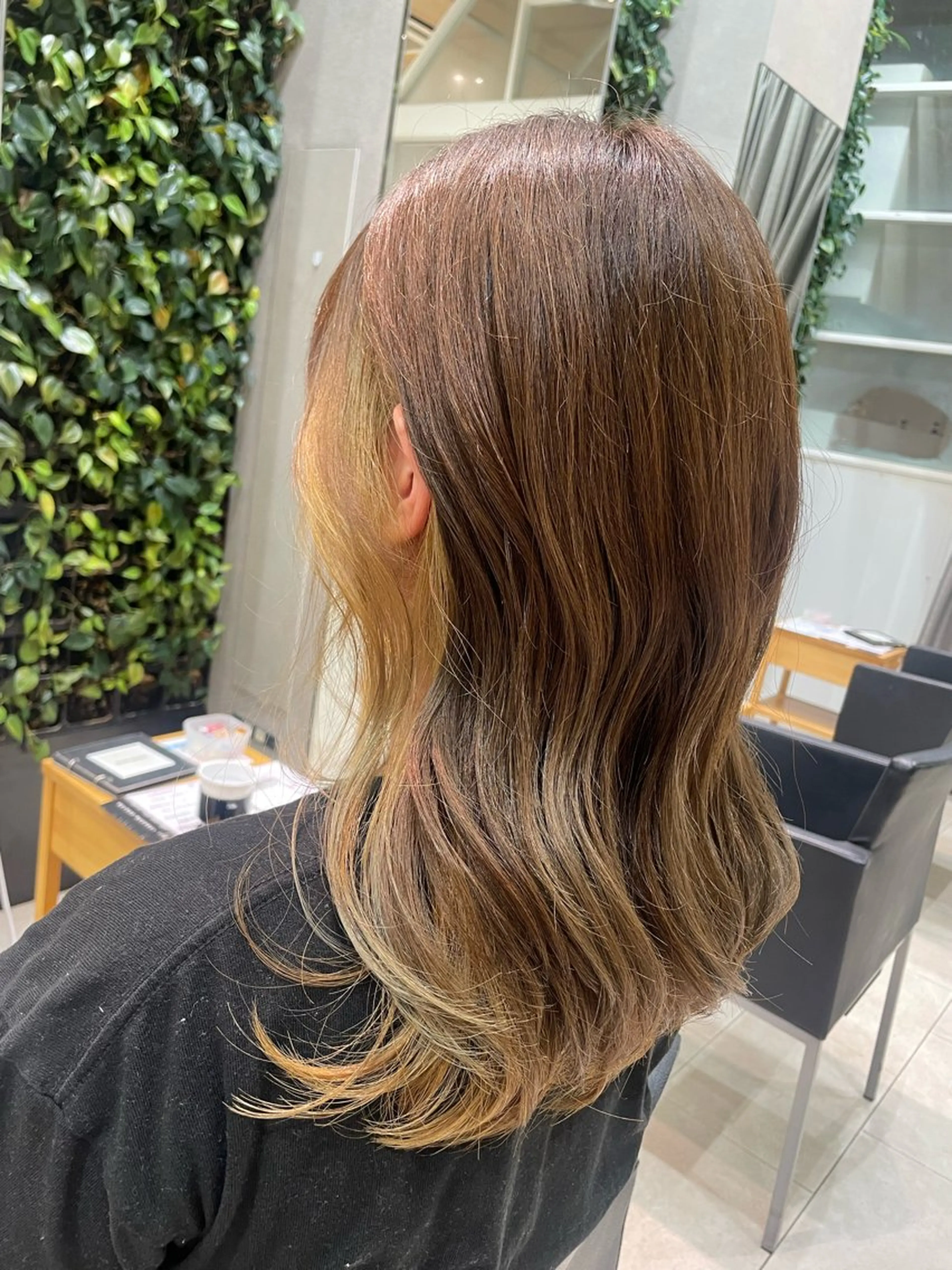 ロング カラー 原 萌香のヘアスタイル