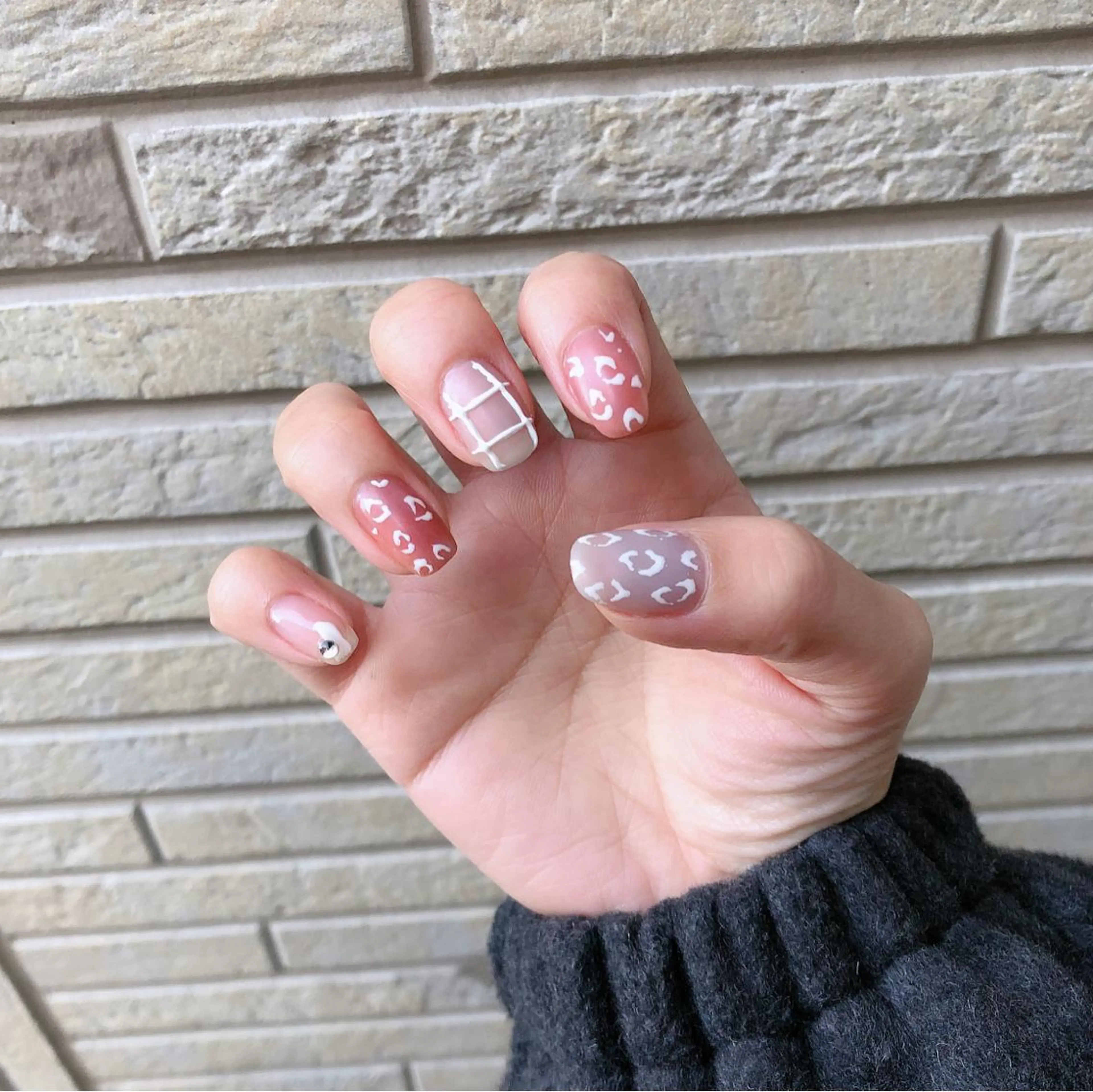 ネイル 持ち込み ニュアンスネイル ハンドネイル マキ ネイルサロンのネイルデザイン