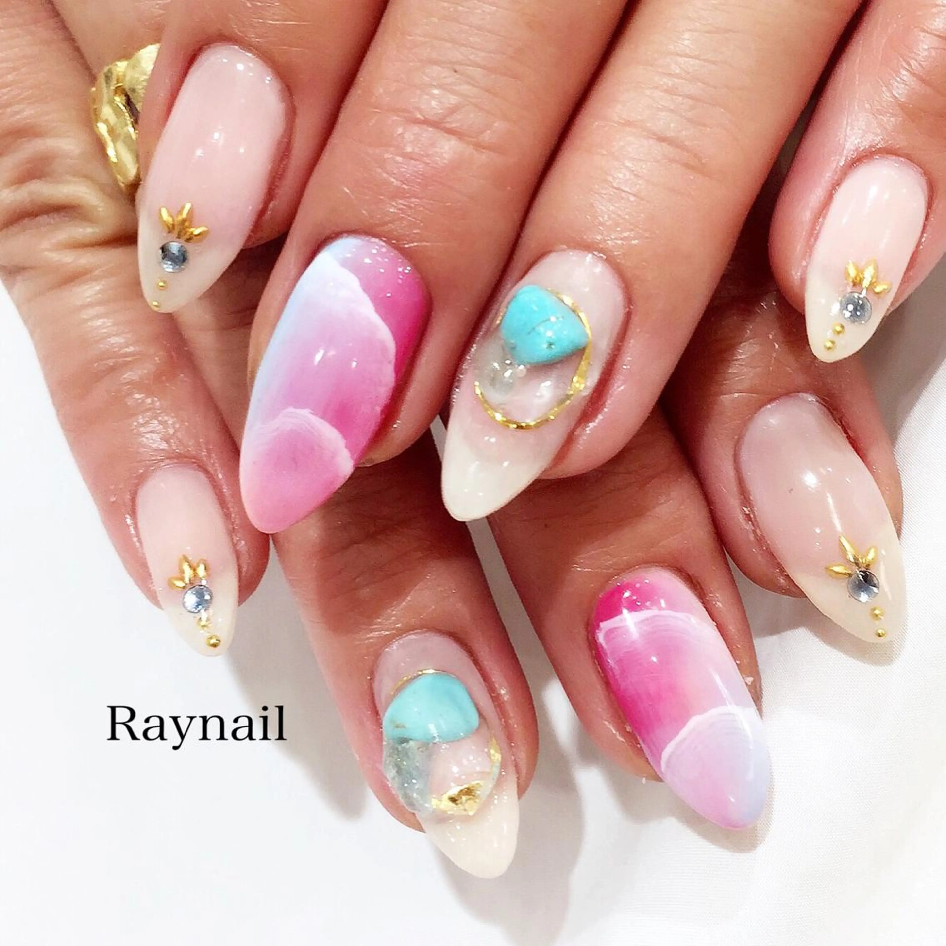 ネイル nailstudio ′ecole所属・nailstudio ′ecoleのネイルデザイン