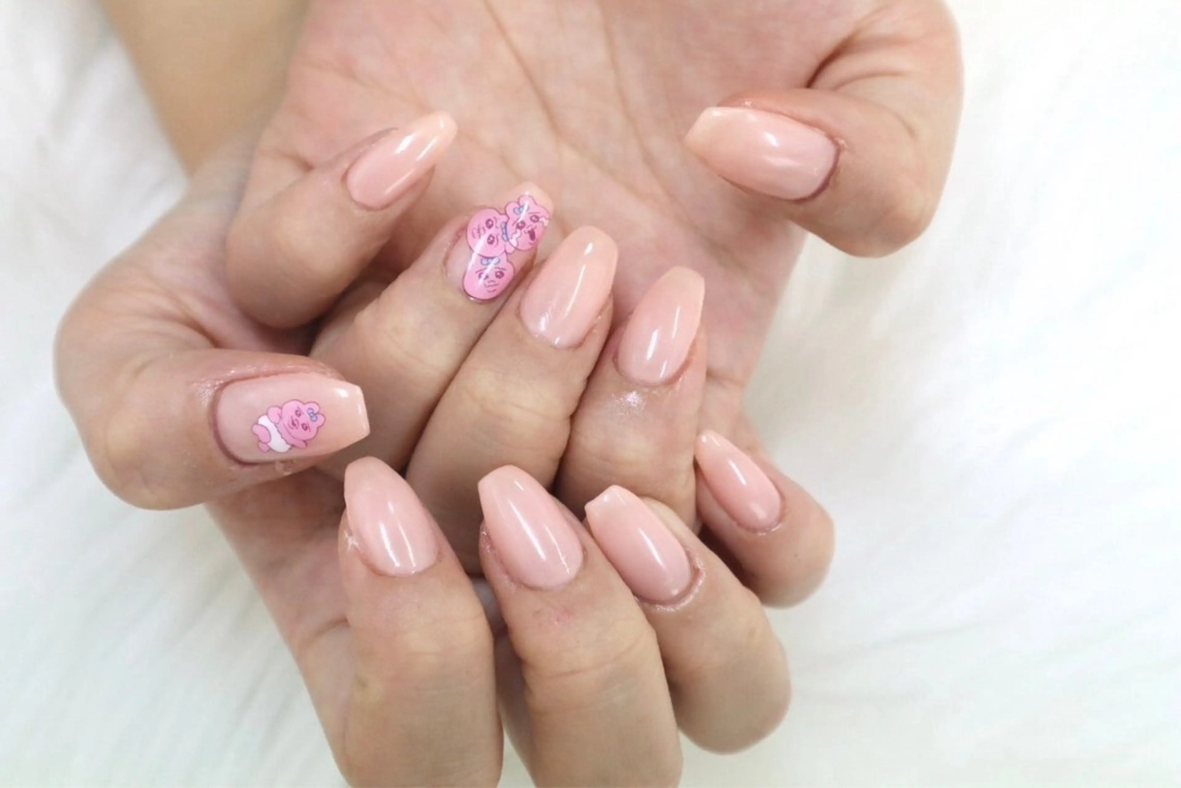 ネイル 持ち込み カラーズビューティサロン所属・ツノスエアヤカ ／つののネイルデザイン