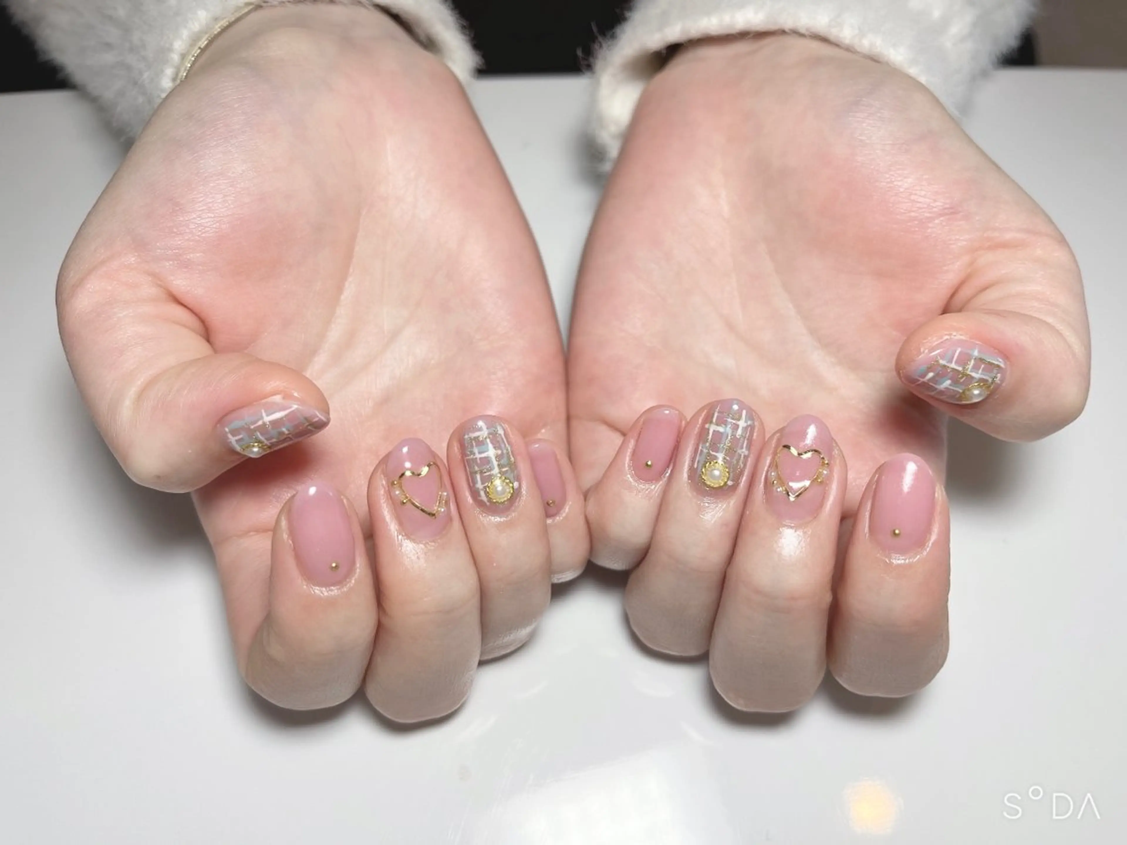 ネイル ハンドネイル フットネイル Ree所属・ネイル脱毛 Reeのネイルデザイン