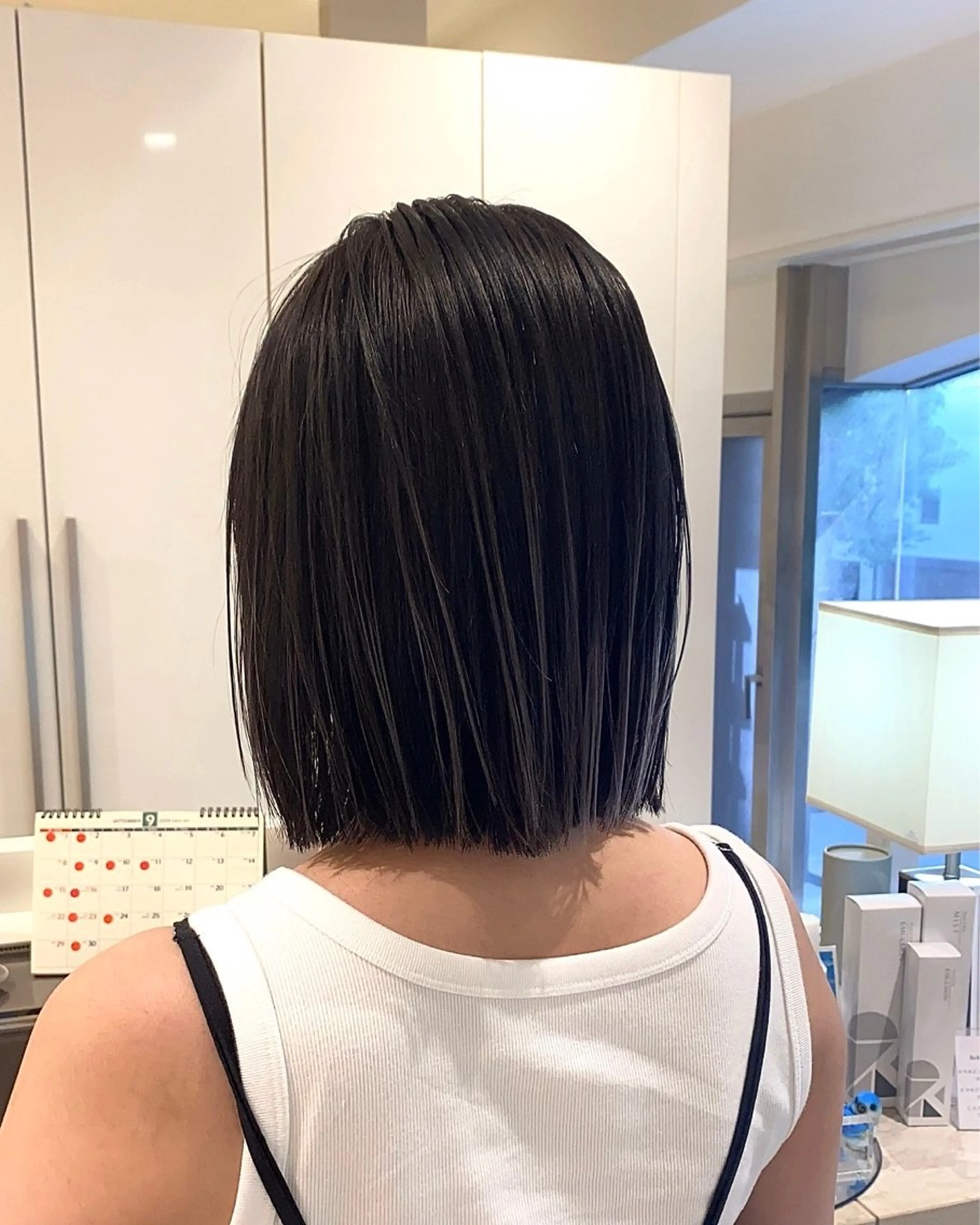 ショート カラー ヘアアレンジ タイトボブ個性派カラ ーAKANEのヘアスタイル