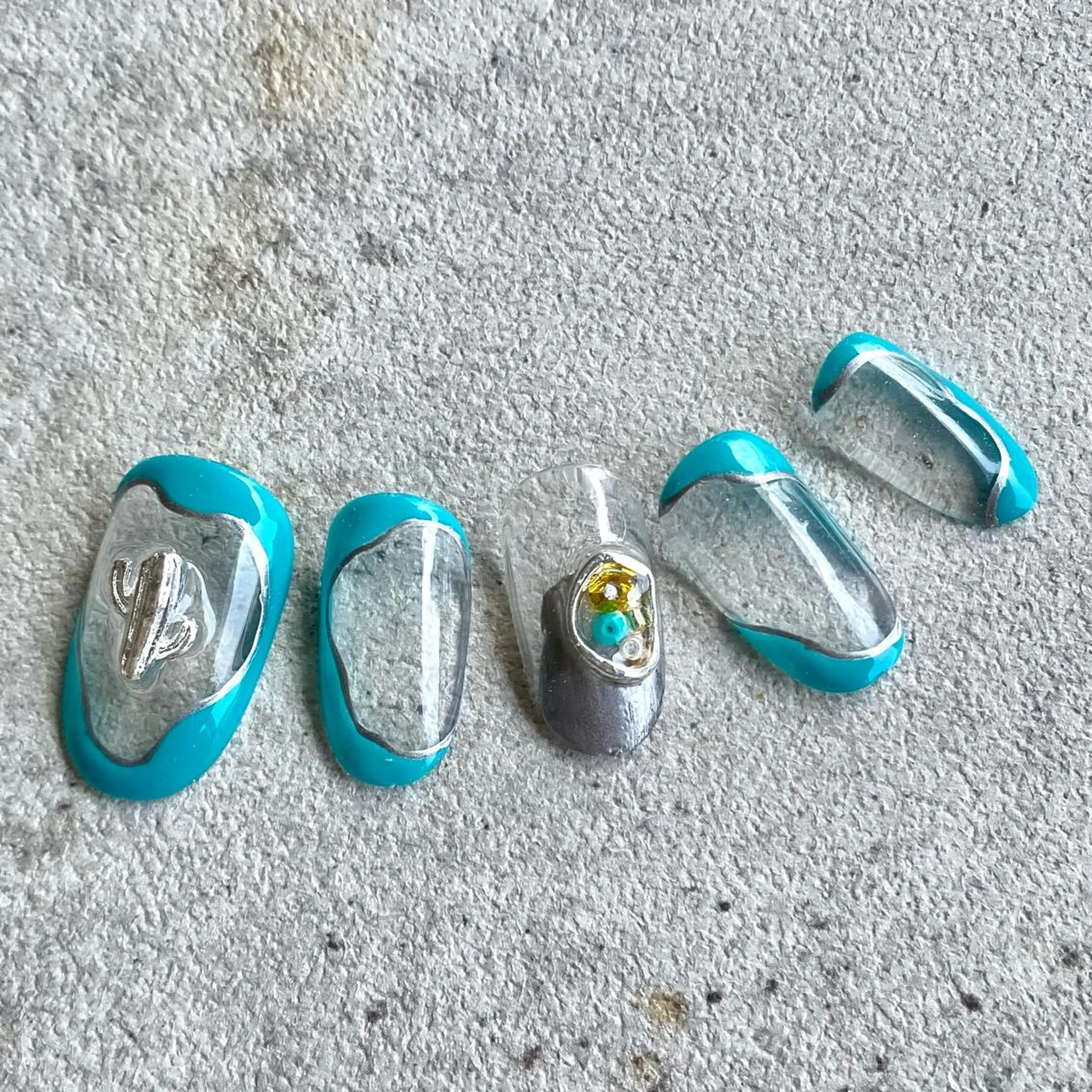 ショート カラー パーマ ヘアアレンジ メンズ キッズ ネイル マツエク・マツパ アイブロウ ハンドネイル ハンドケア 今福鶴見ネイル 8(ｴｲﾄ)のネイルデザイン