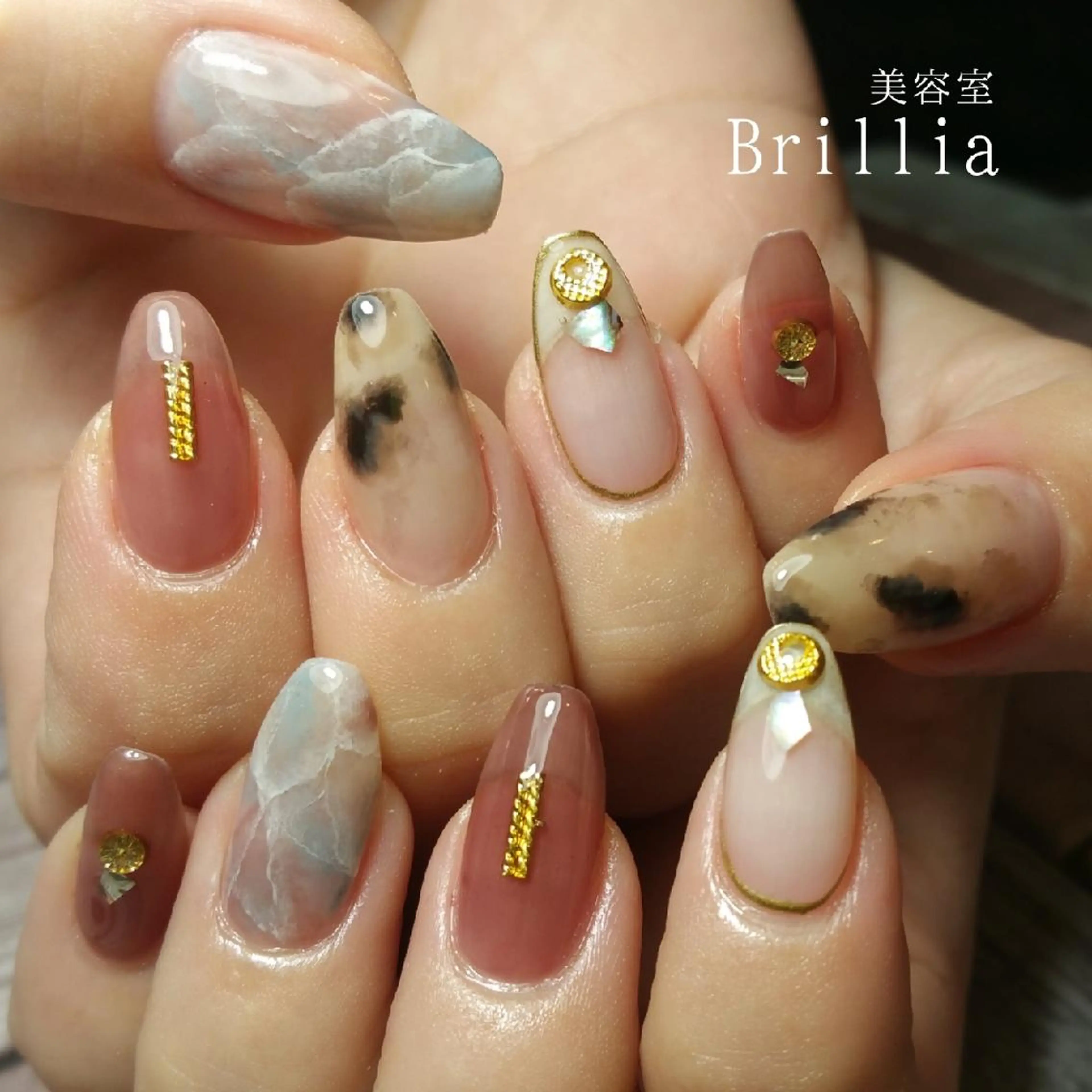 ネイル ハンドネイル 柴田 彩のネイルデザイン