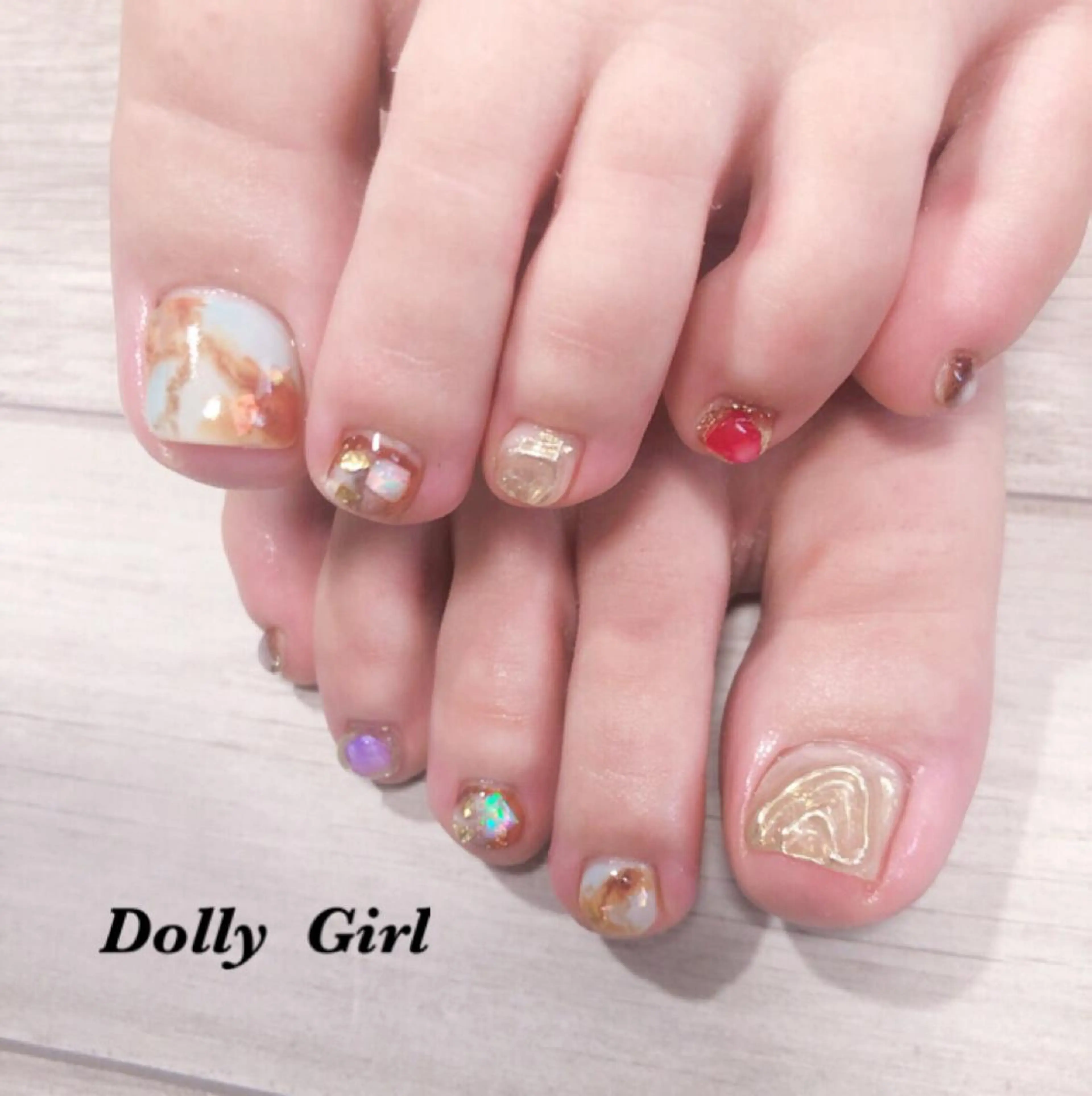 ネイル 個室ネイルサロンDolly  Girl〜ドーリーガール〜所属・DollyGirl KYOKOのネイルデザイン