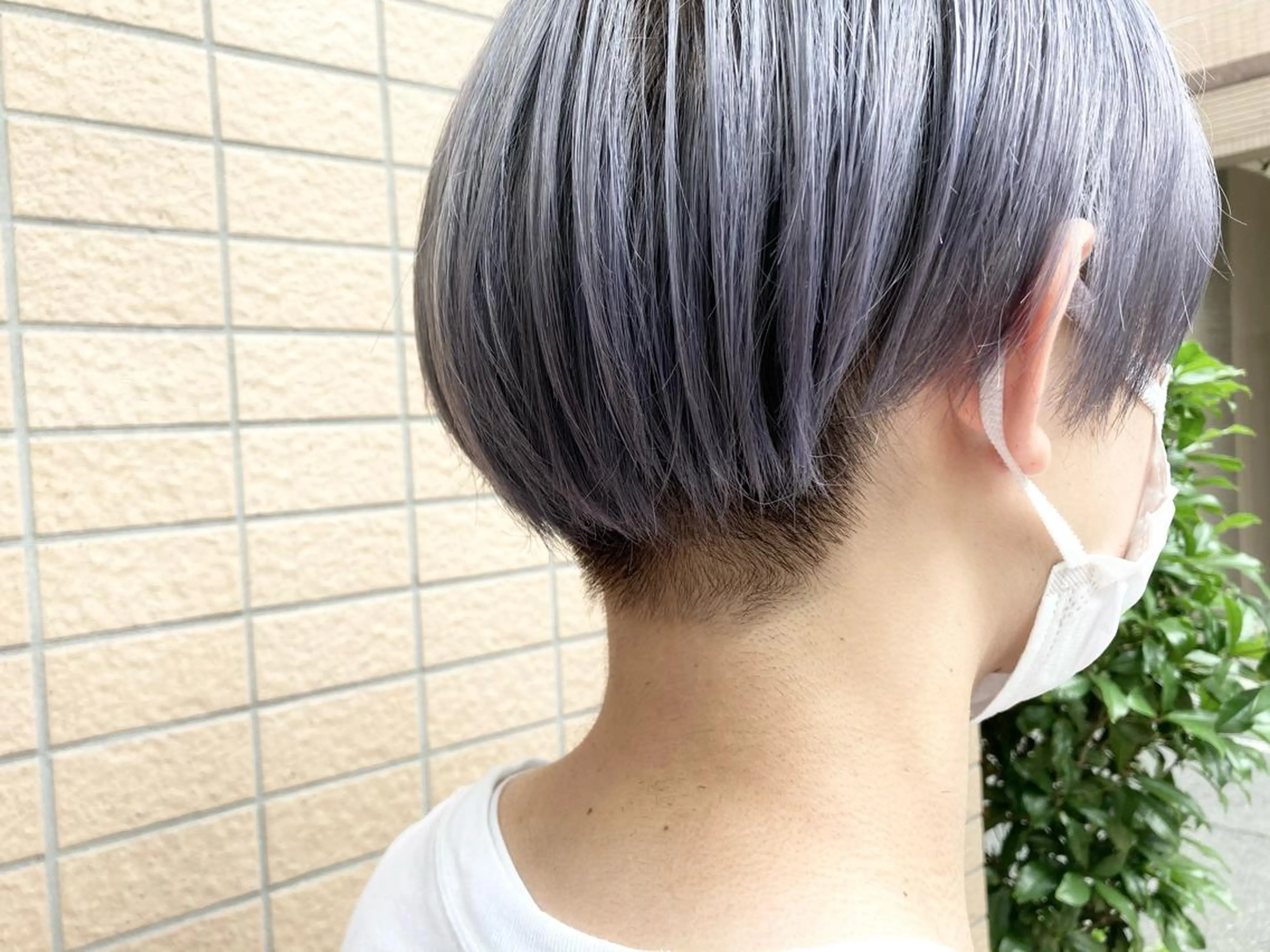 カラー メンズ メンズハイトーン ハイトーンカラー シルバー 透明感ハイトーン☆ 今津 佑太のヘアスタイル