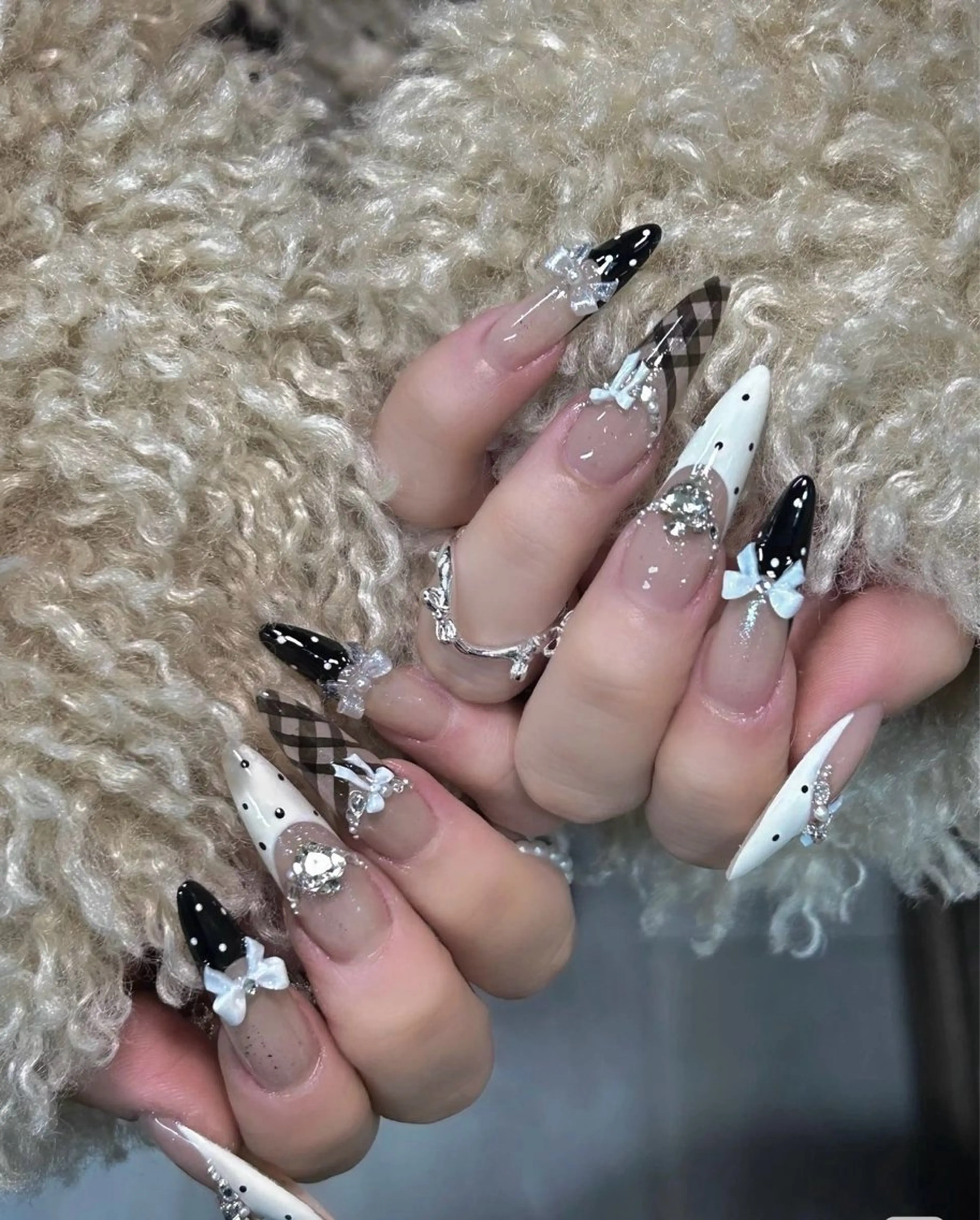 ネイル ヒユ ネイル所属・ゆうな ネイル サロンのネイルデザイン