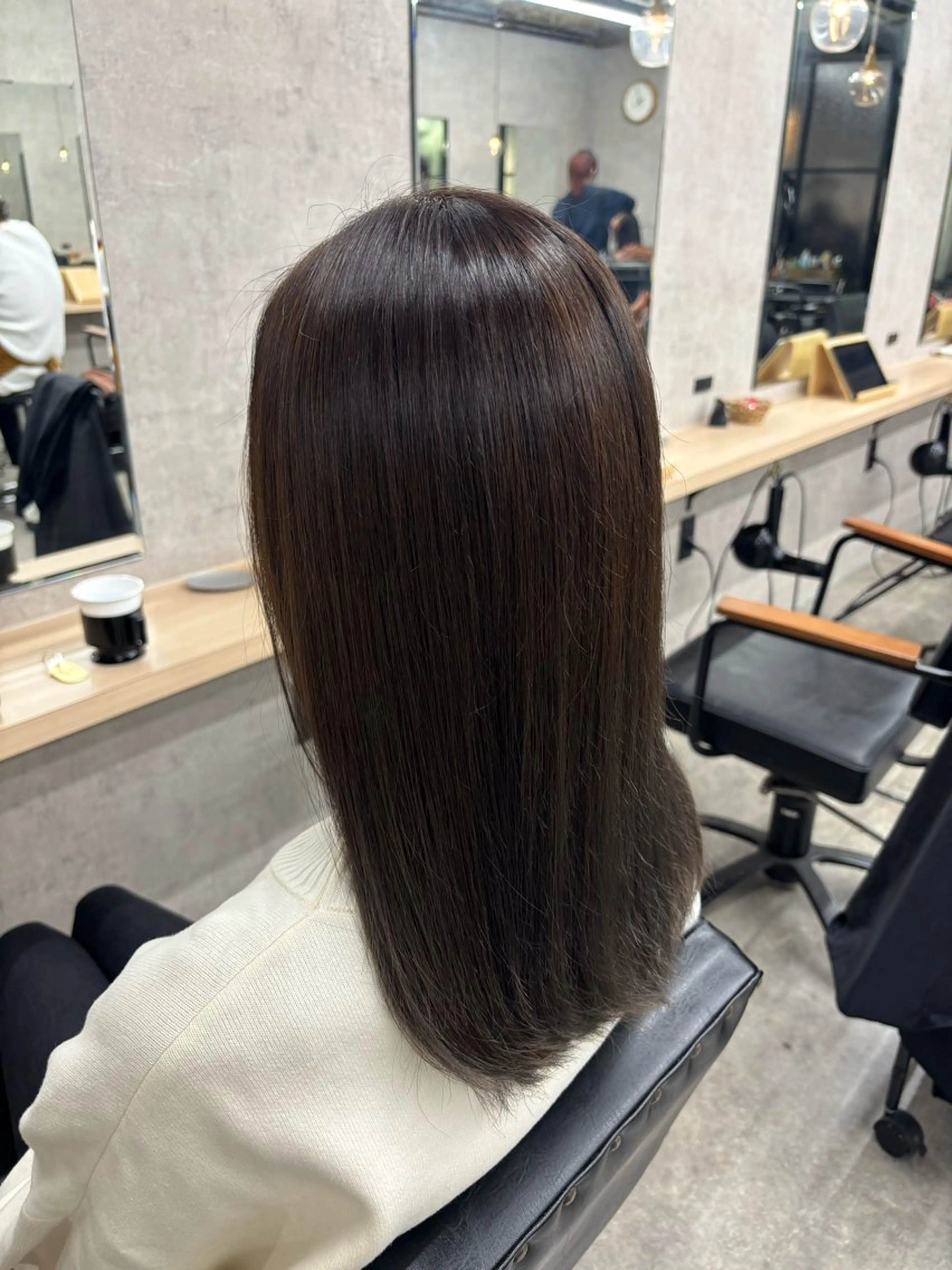 カラー 透明感カラー グレージュ 石原 望来のヘアスタイル