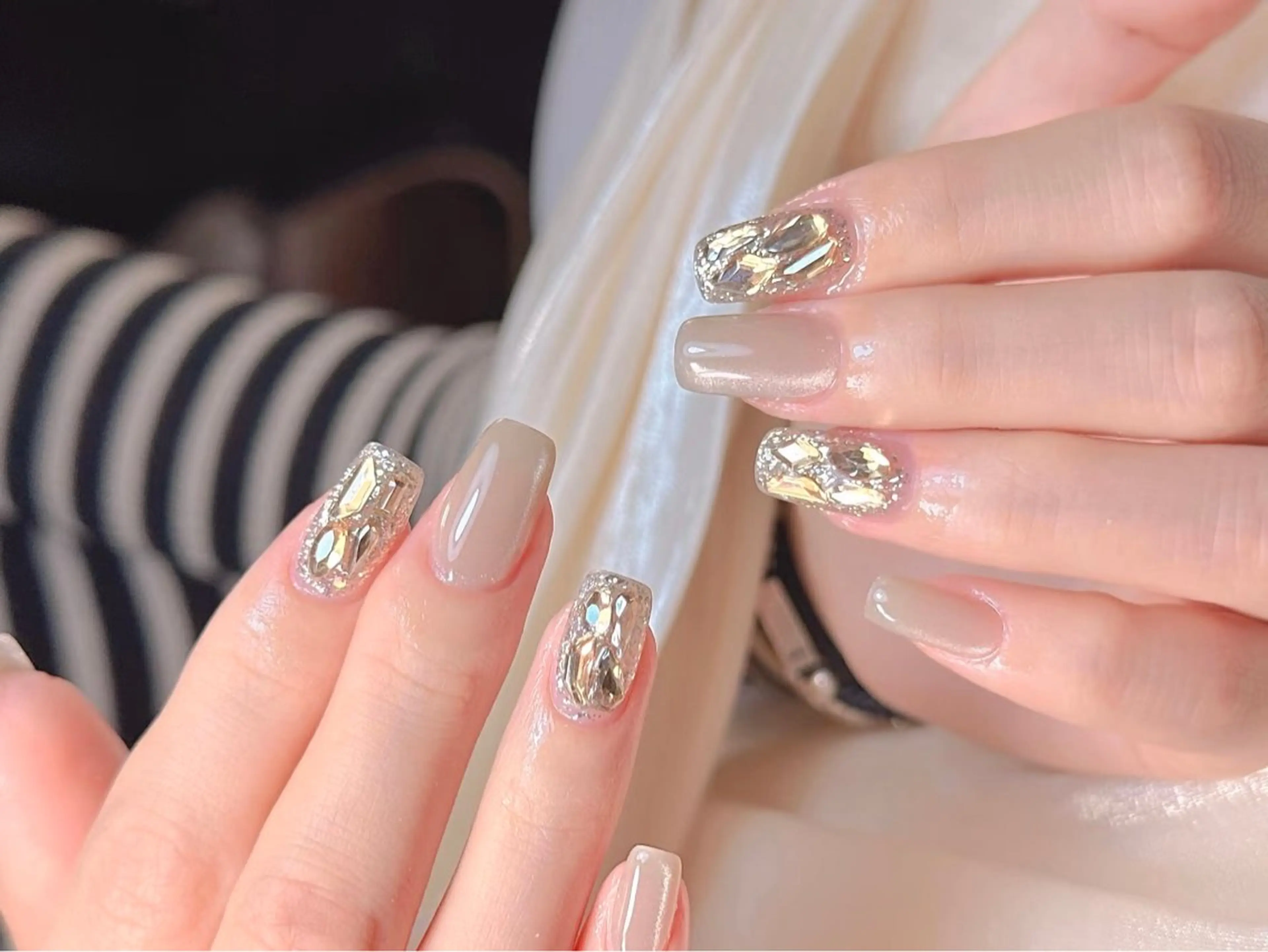 ネイル ハンドネイル ハンドケア DarkHoney 池袋店のネイルデザイン