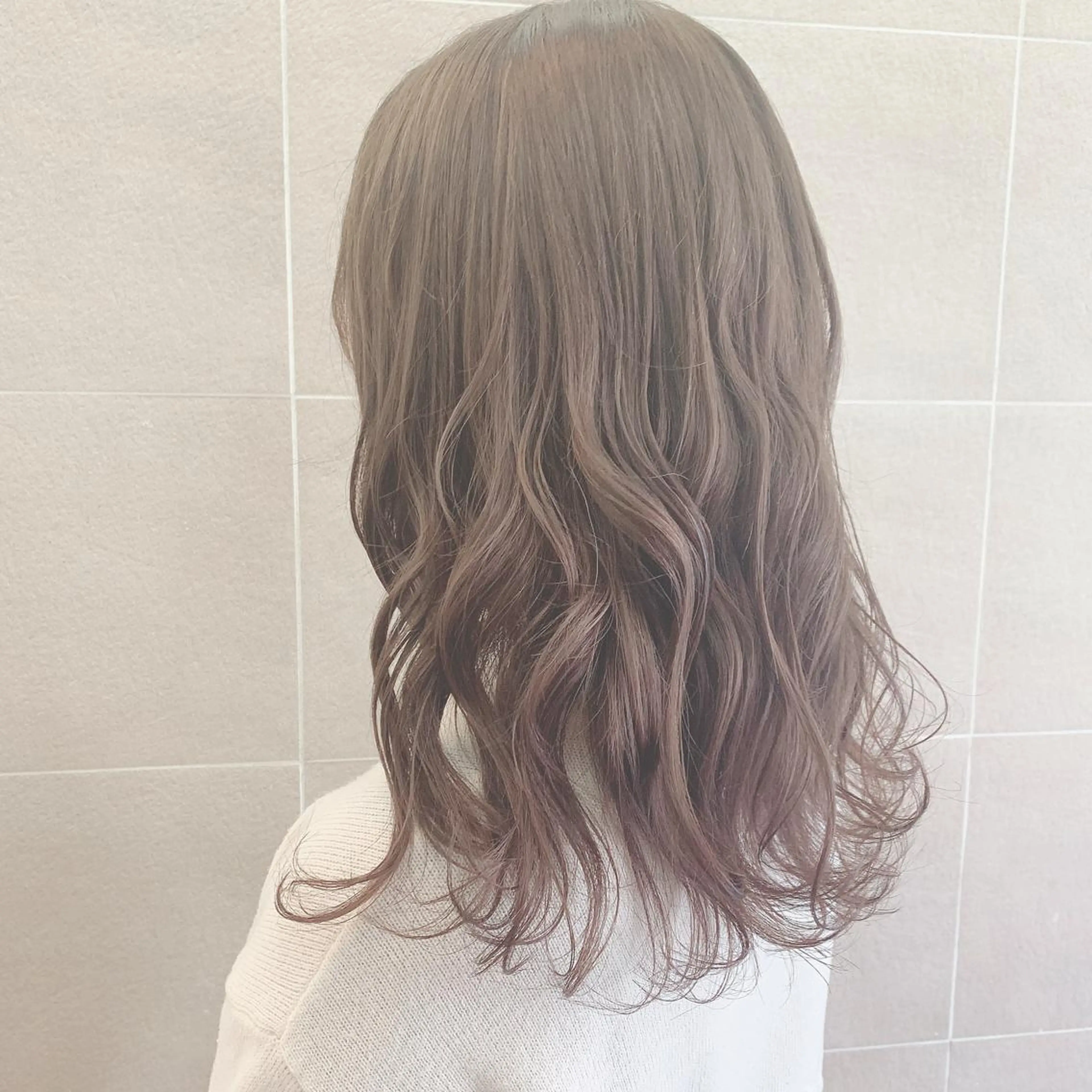 カラー ベージュカラー ブリーチ ブラウンカラー ブラウンベージュ nui所属・ﾚｲﾔｰ.ﾍｱｾｯﾄ 🤍宮本しおりのヘアスタイル