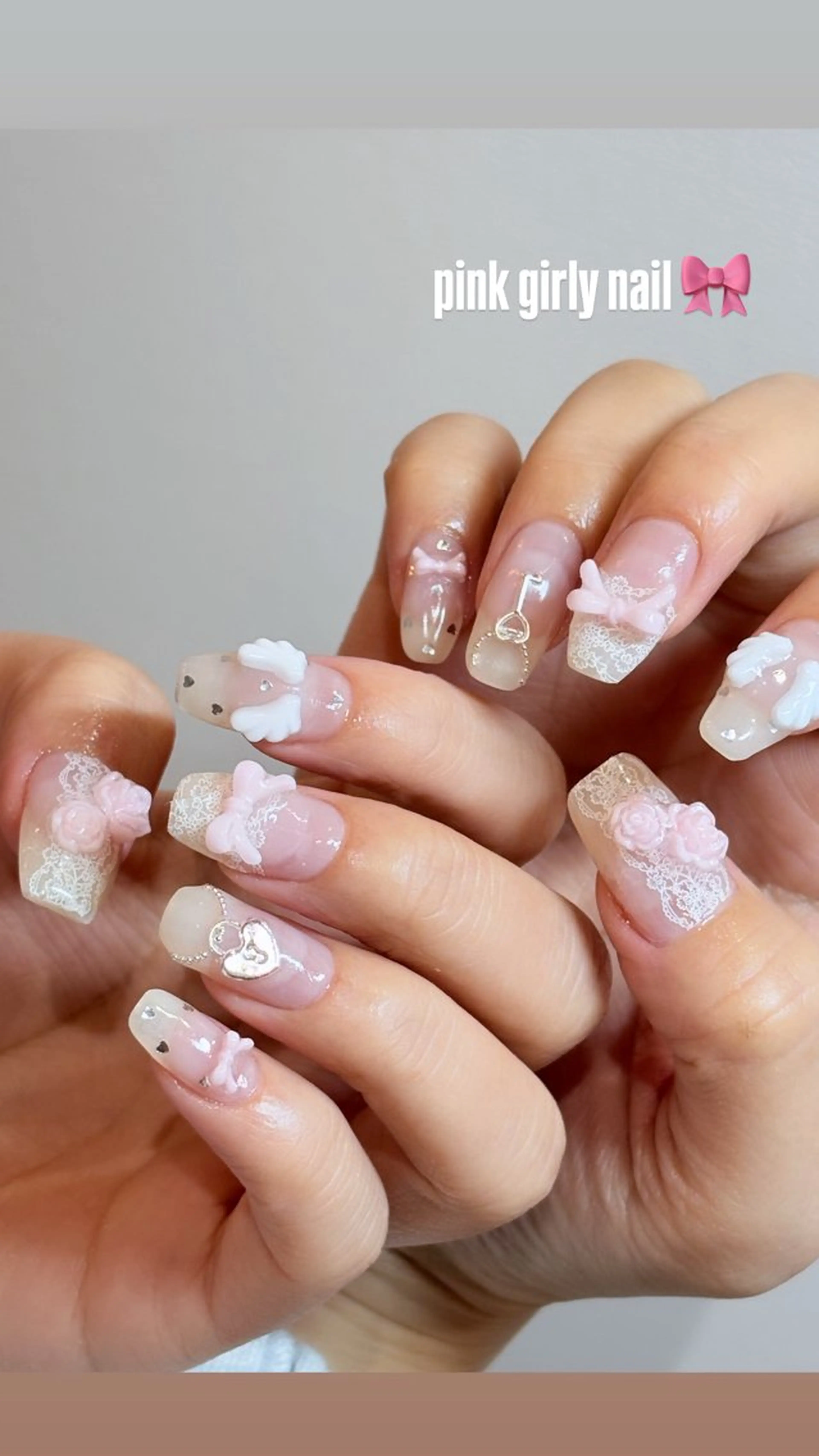 ネイル ハンドネイル she saw me / shokoのネイルデザイン