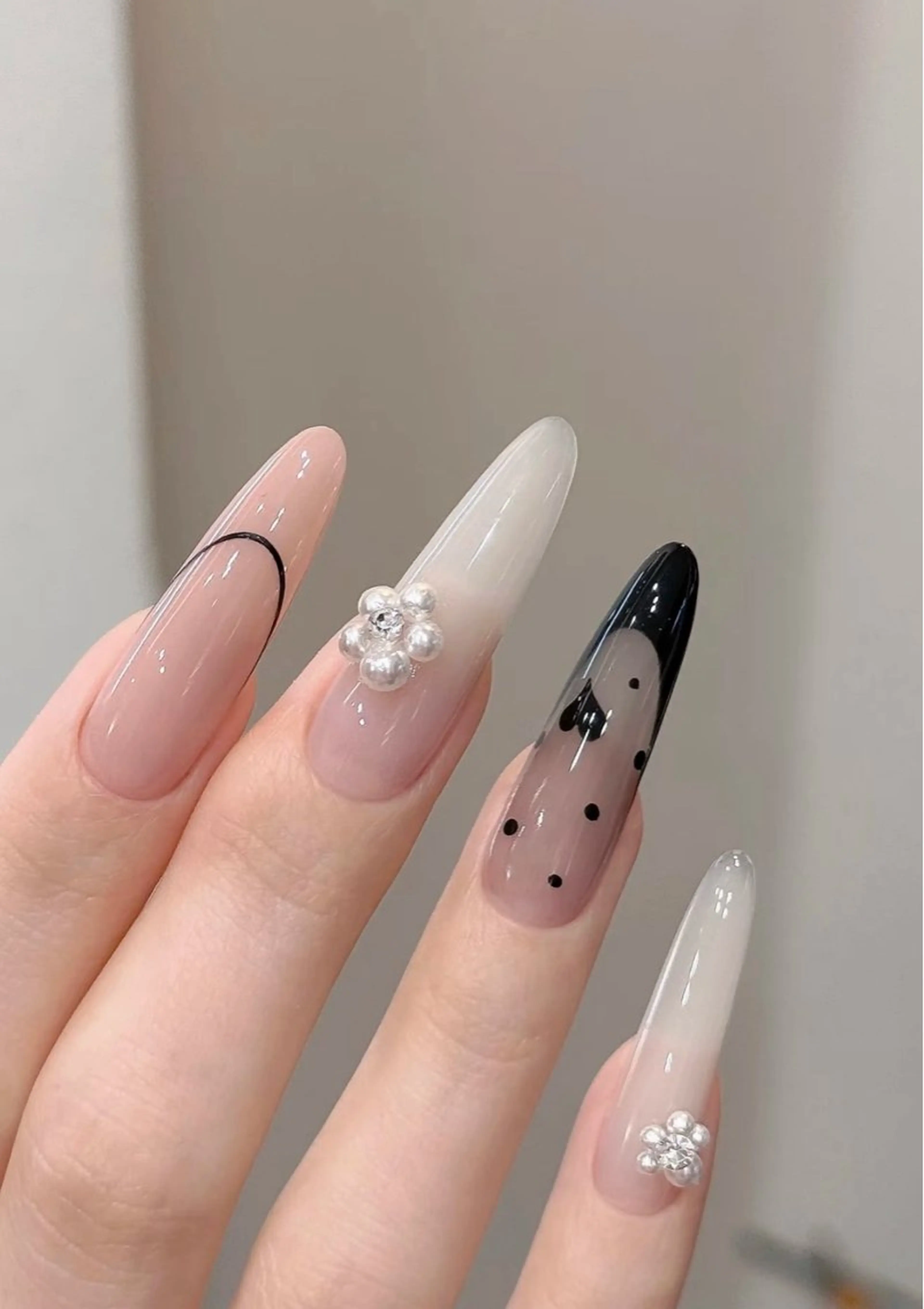 ネイル Dola Nail ユキンイのネイルデザイン