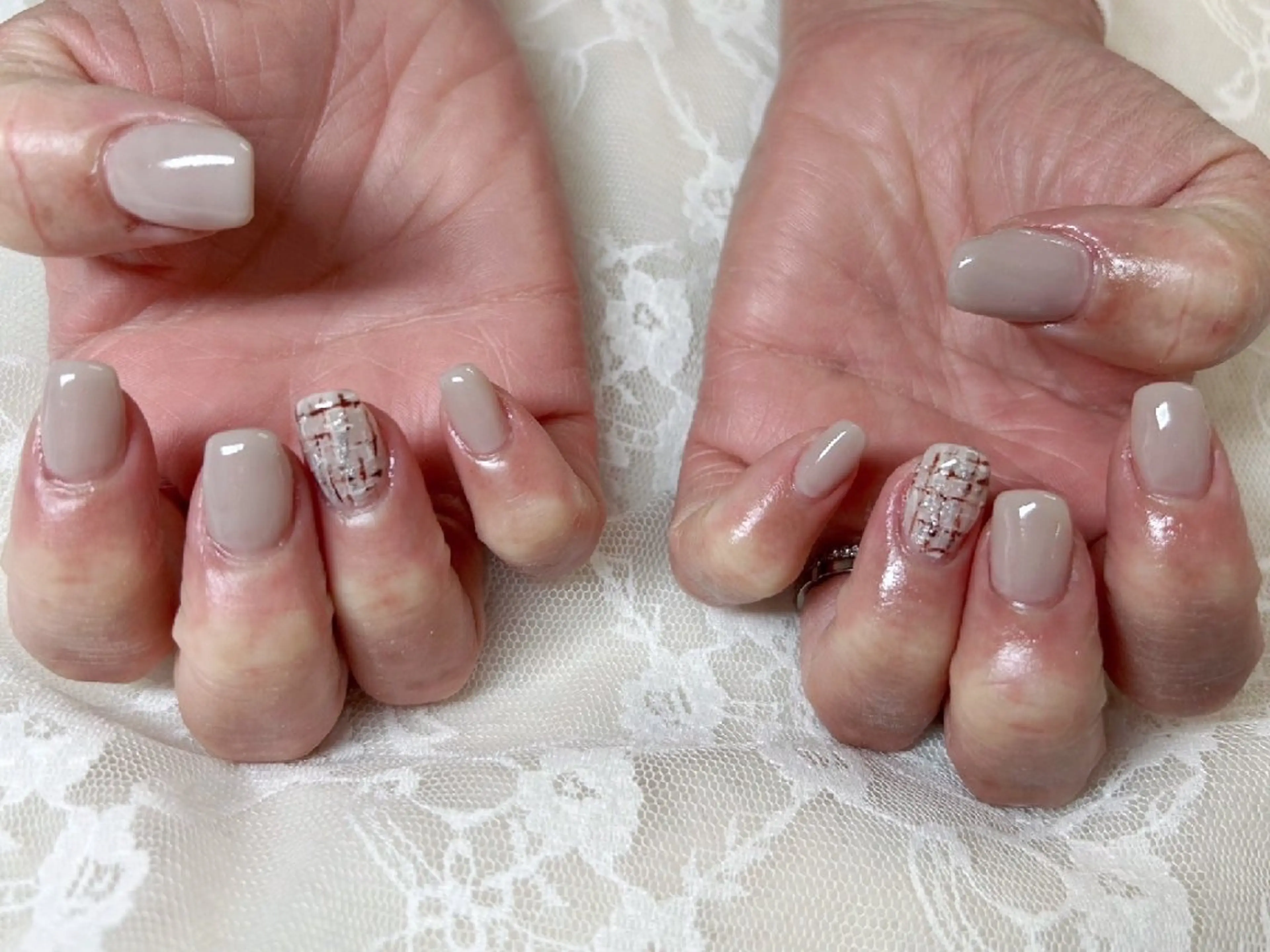 ネイル シンプルネイル ツイードネイル ハンドネイル ハンドケア 心斎橋Salon Epokkuのネイルデザイン