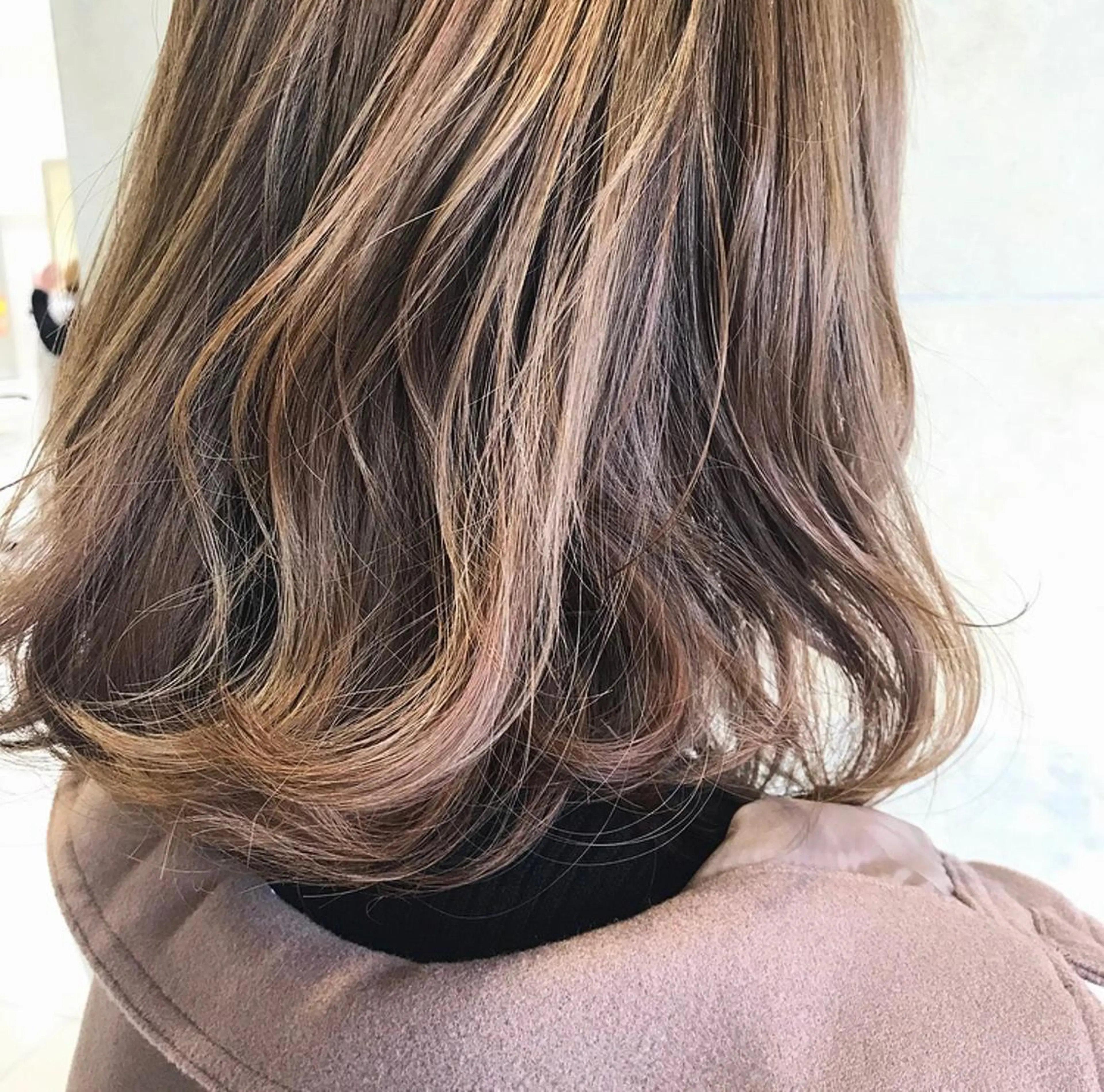 ミディアム カラー ベージュカラー ハイライトカラー イルミナカラー ハイライト 田中 あかねのヘアスタイル