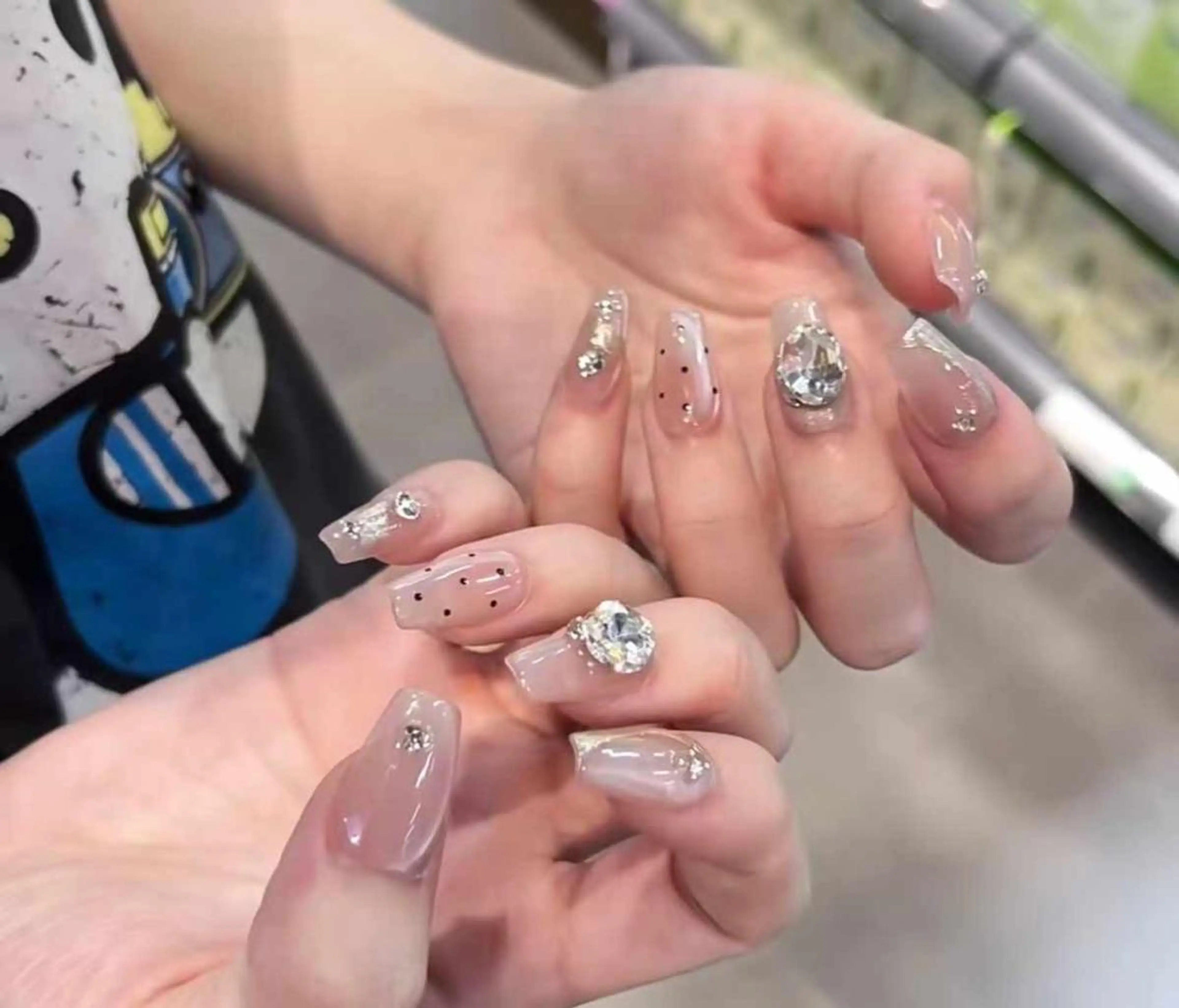 チップ持ちデザインの写真