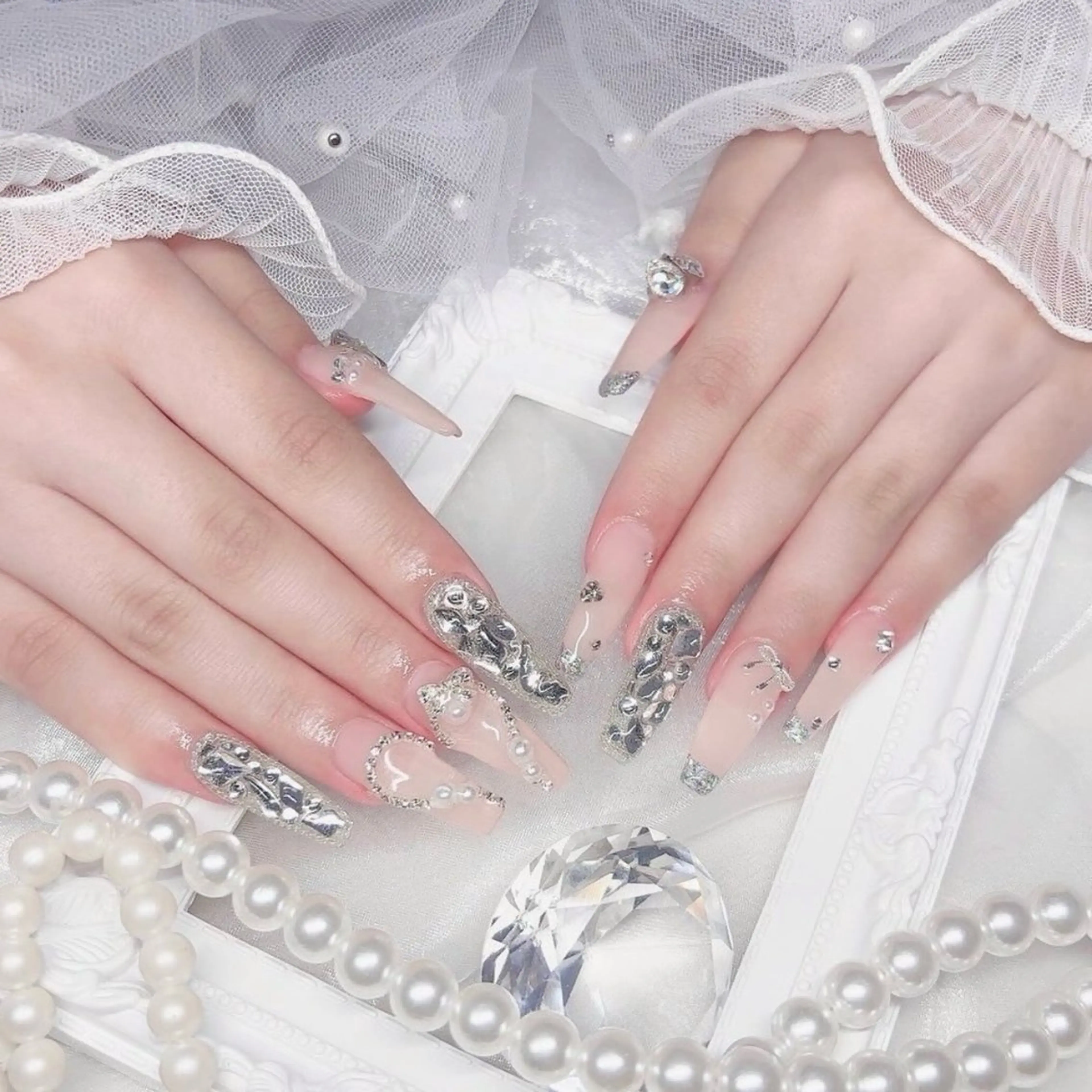 ネイル オーロラネイル 成人式 フットネイル 韓国ネイル ロングネイル Yudia -neon-のネイルデザイン