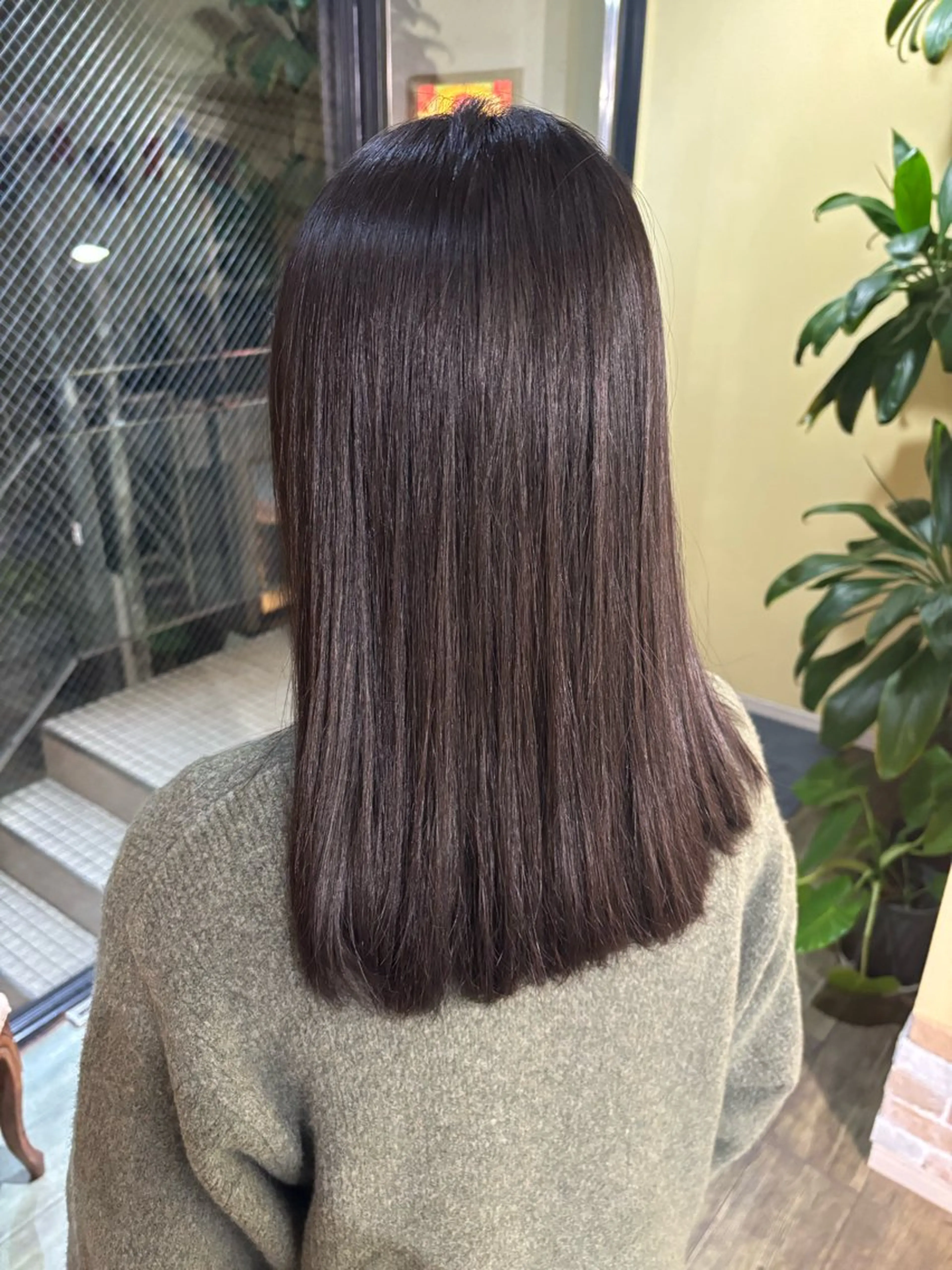 ミディアム marinate所属・小寺 ゆらのヘアスタイル