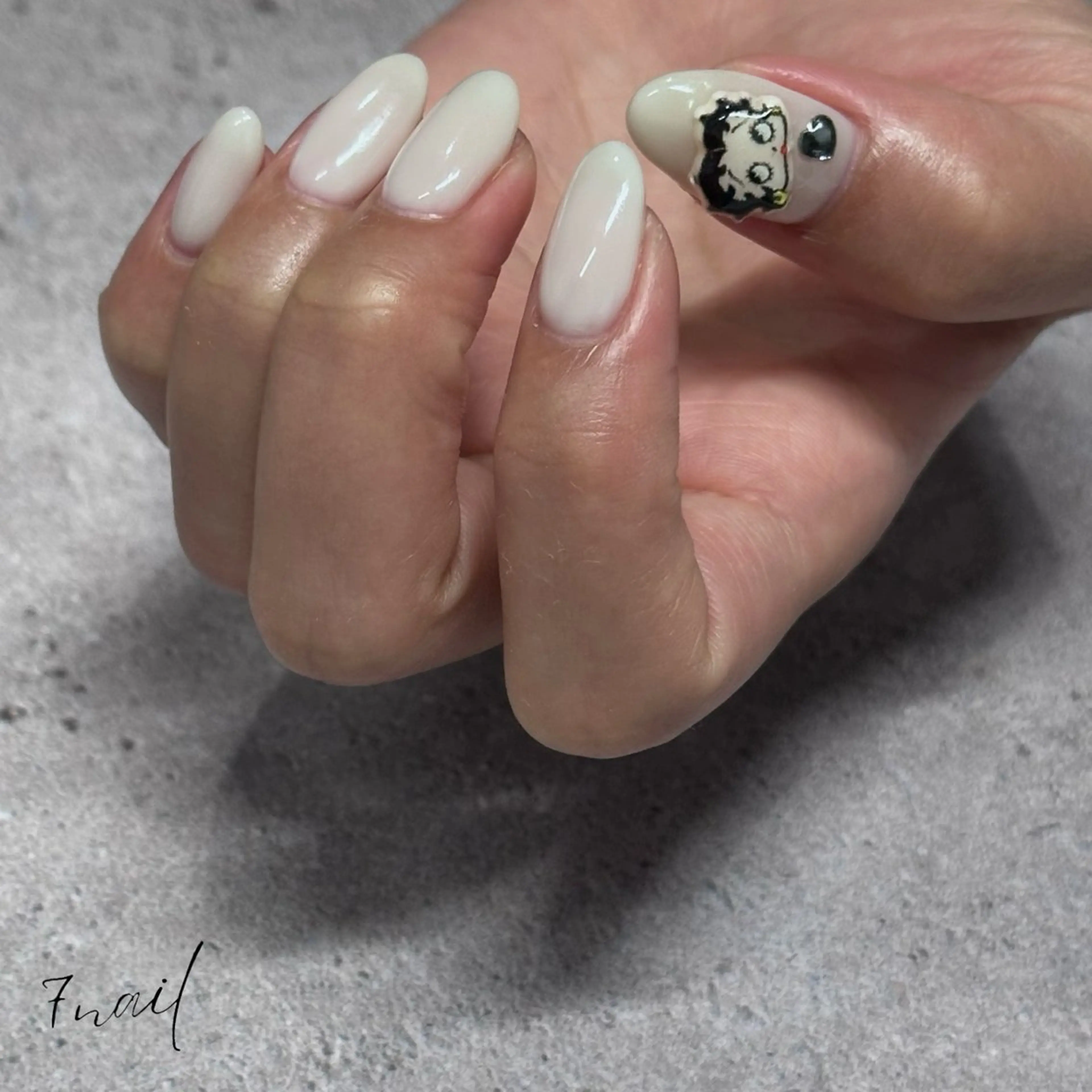 ネイル ハンドネイル 7 NAILのネイルデザイン