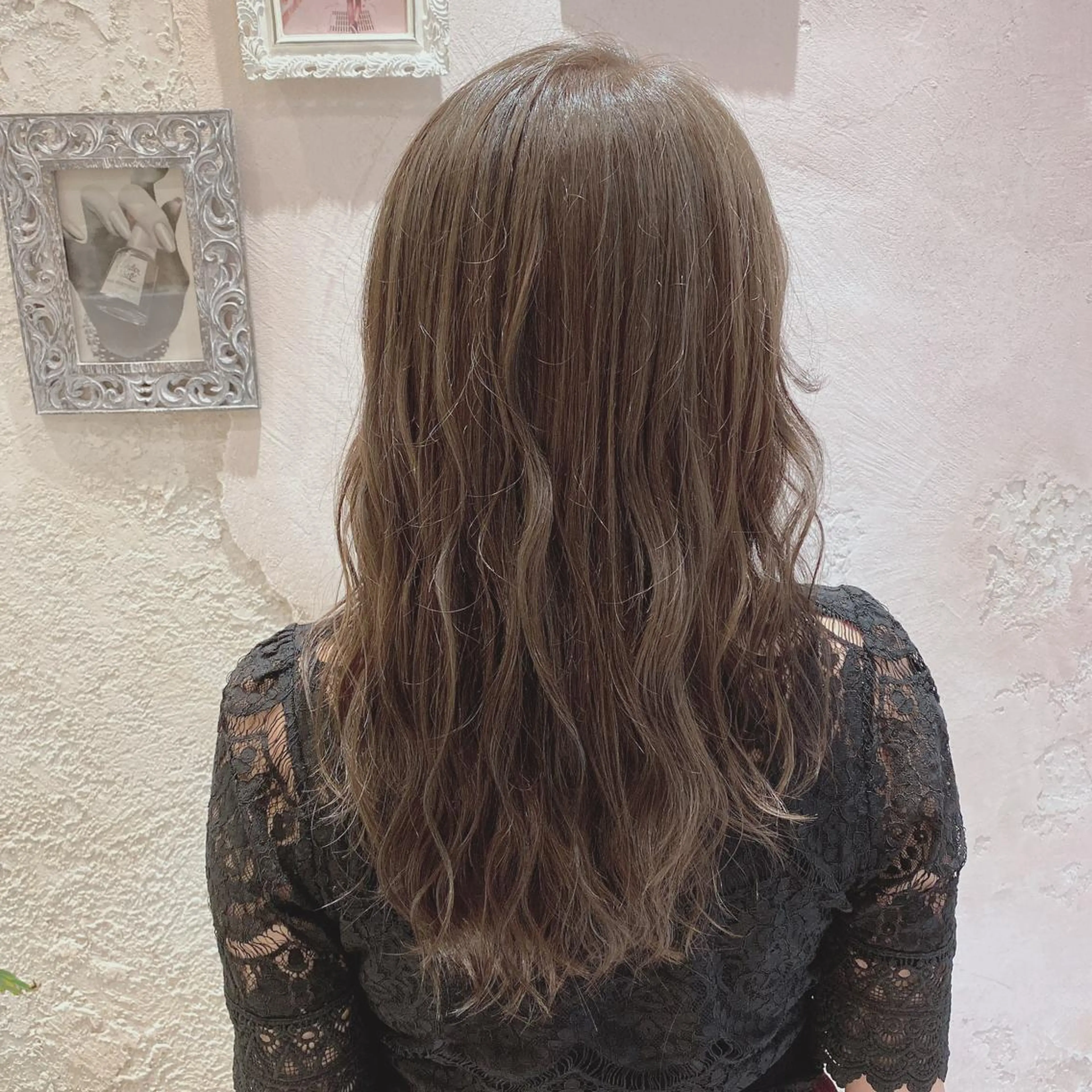 ミディアム ハイライト カット ヘアカラー 代表山口ひな 髪質改善のプロのヘアスタイル