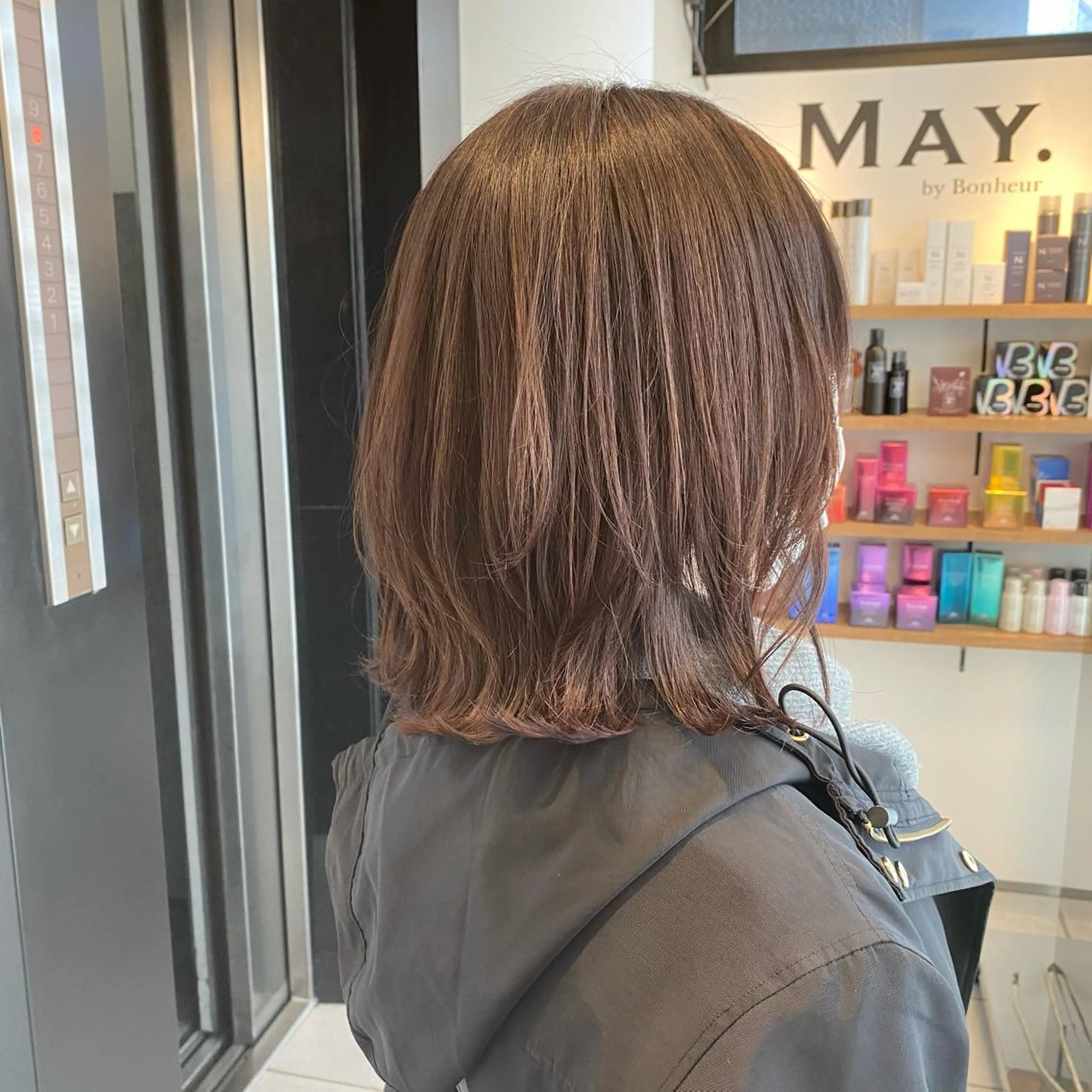 ミディアム カラー ノンダメージ⭐️ 透明感カラー中田七菜のヘアスタイル