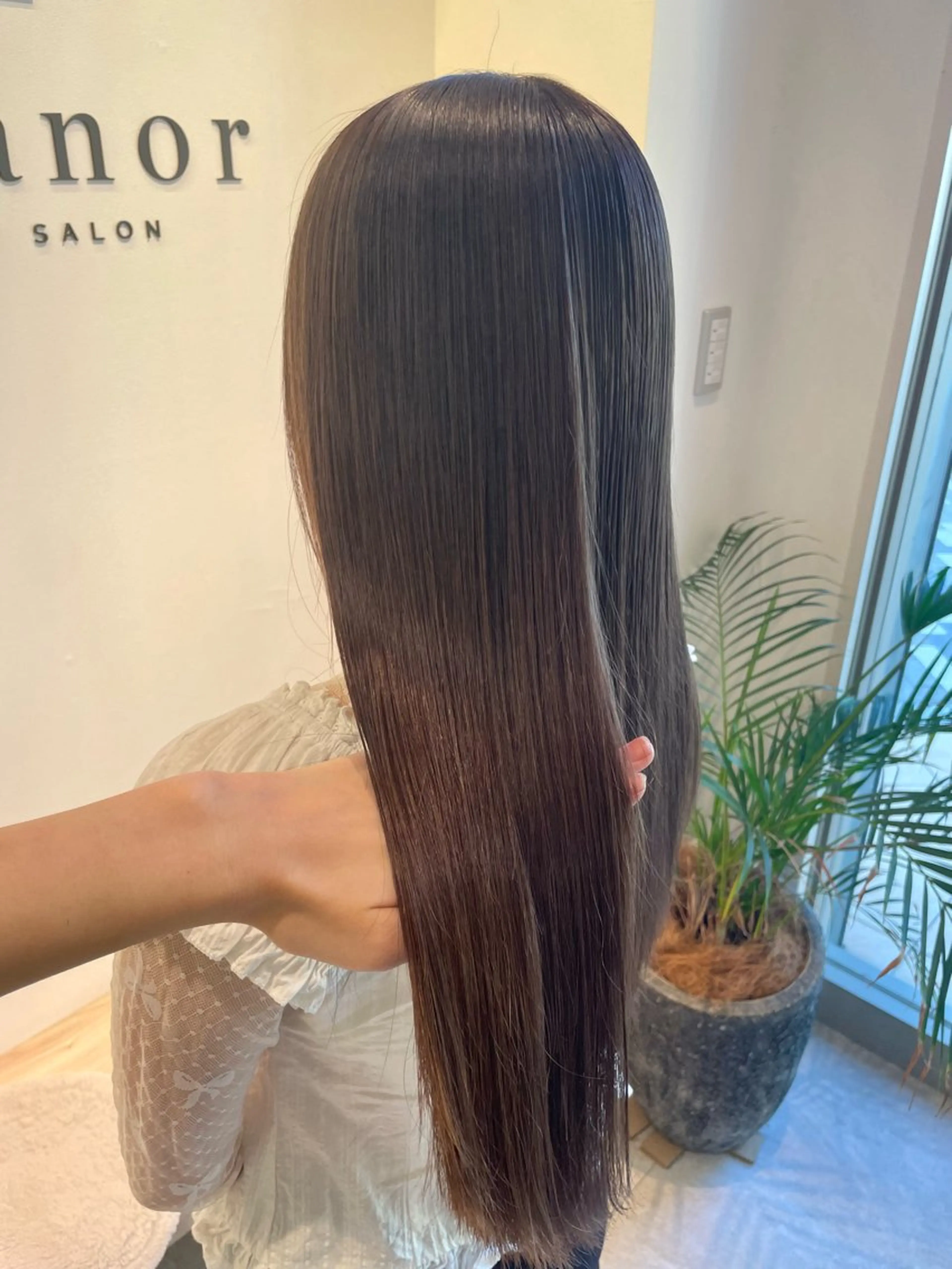 ロング ヘアカラー Jr.stylist 彩乃のヘアスタイル