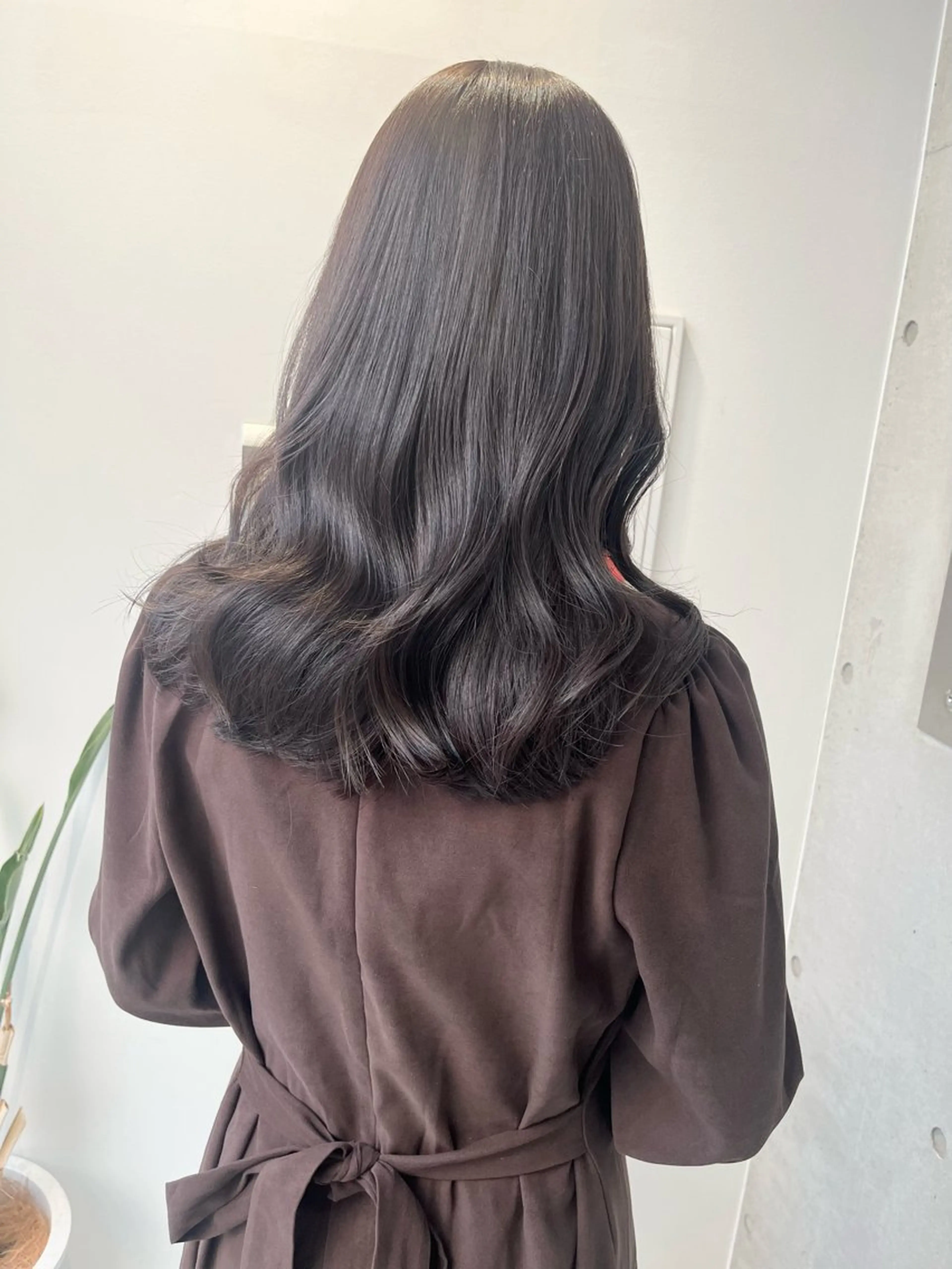 ミディアム カラー パーマ カット ヘアカラー トリートメント ヘアセット 透明感/オリーブ/ グレージュ/YUKAのヘアスタイル