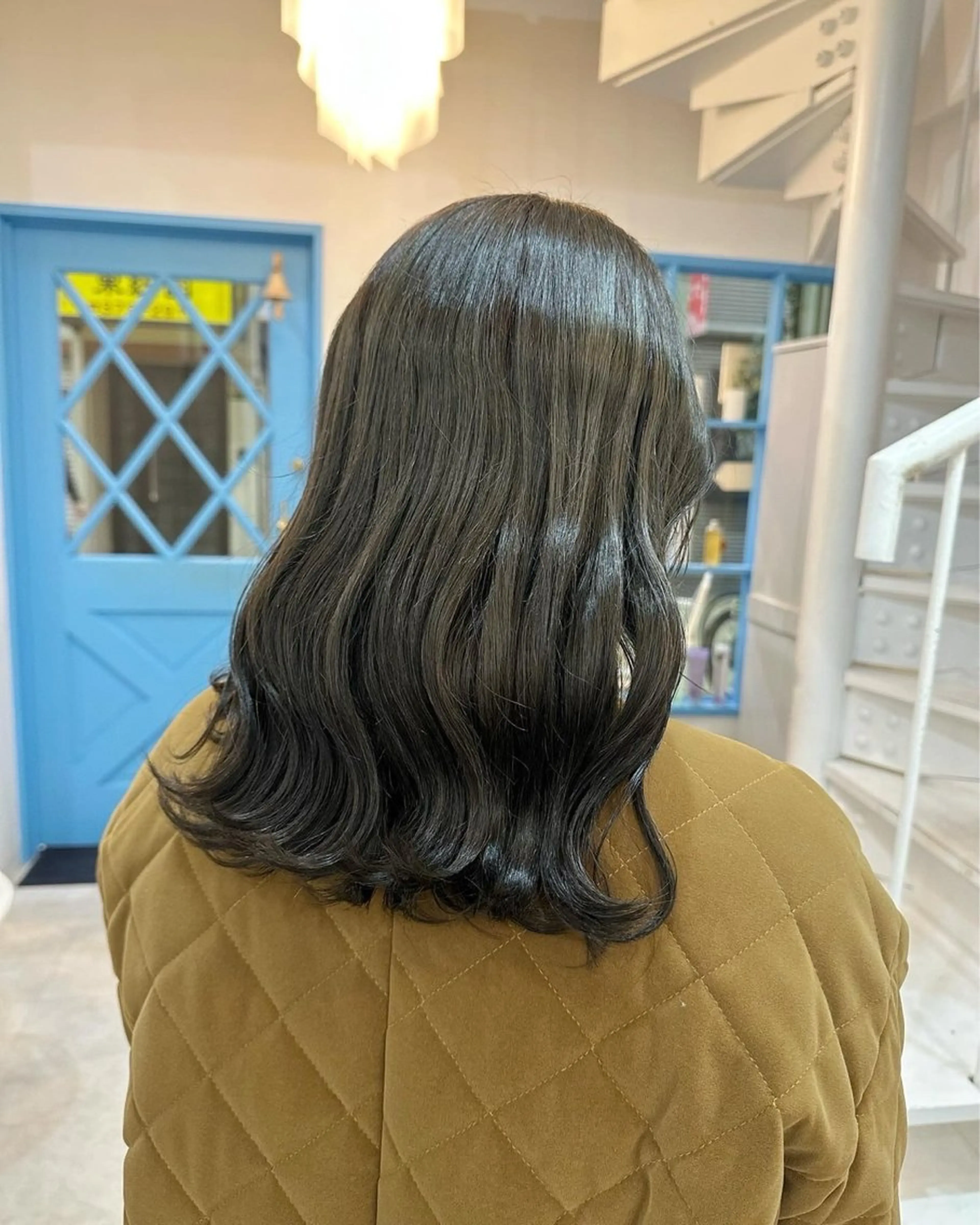 セミロング FERIA かりんのヘアスタイル