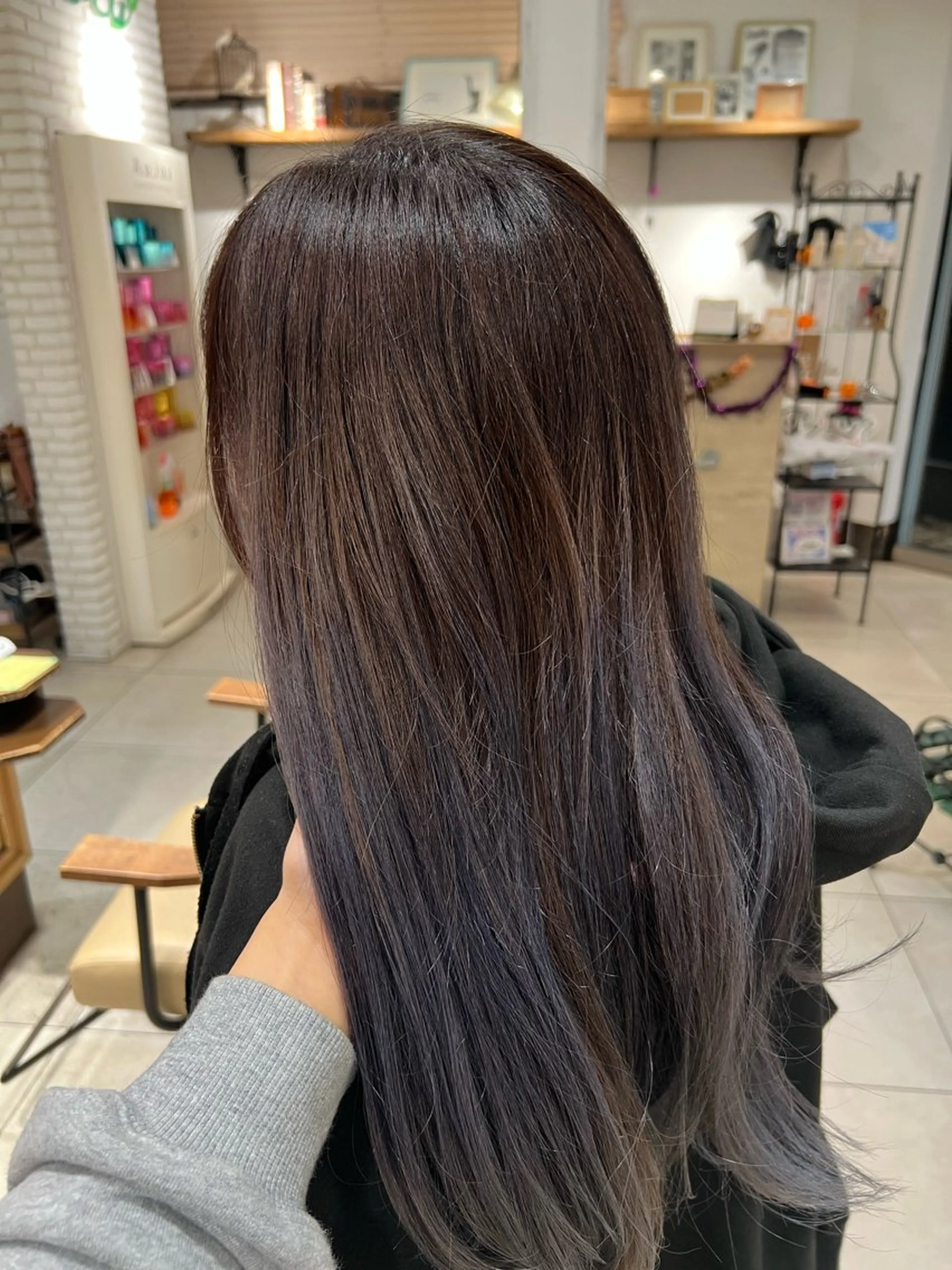 ロング カラー パープルカラー ヘアカラー 遠藤 カンナのヘアスタイル