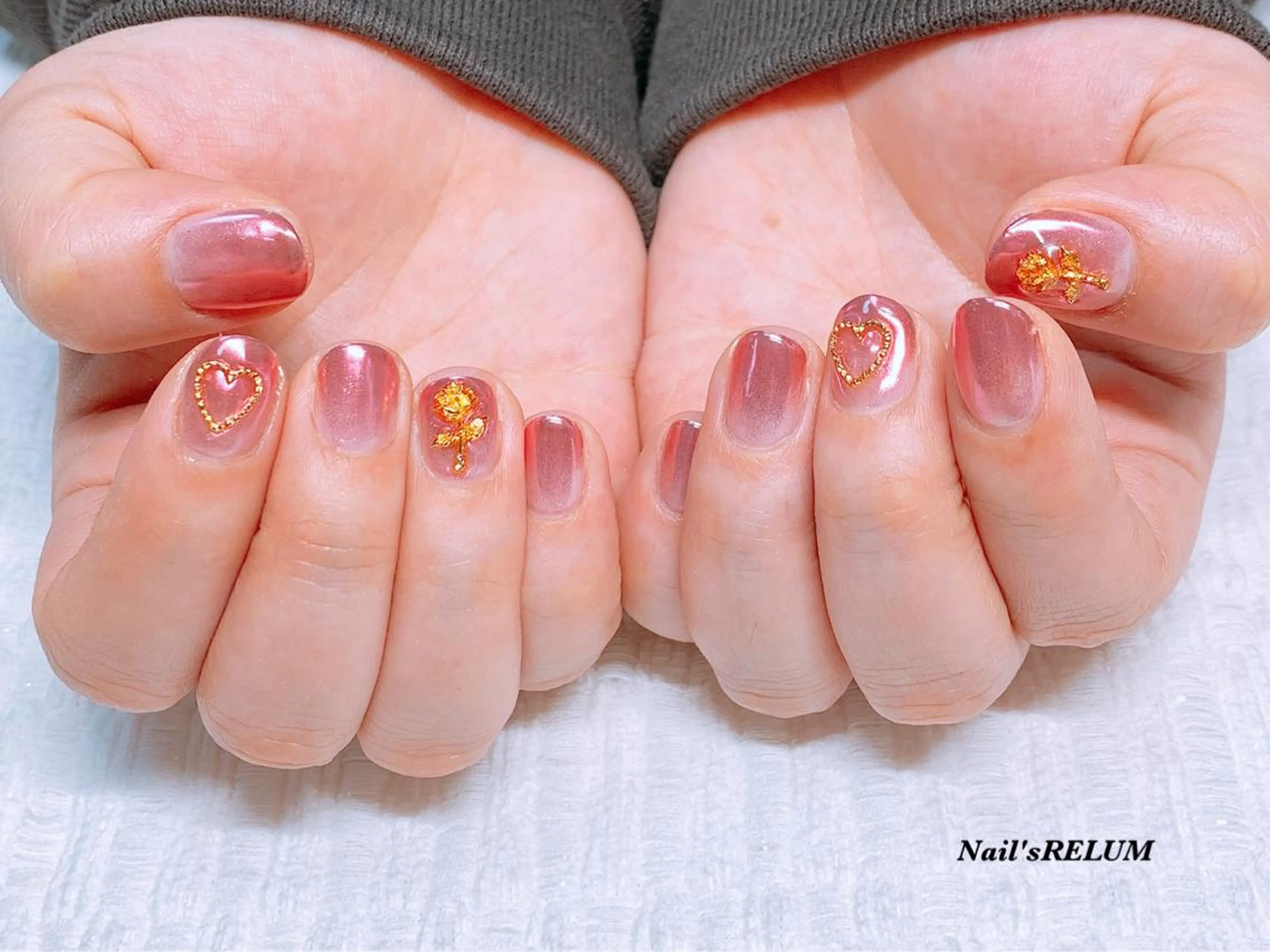 ネイル THECOLORS所属・近貞 莉奈のネイルデザイン