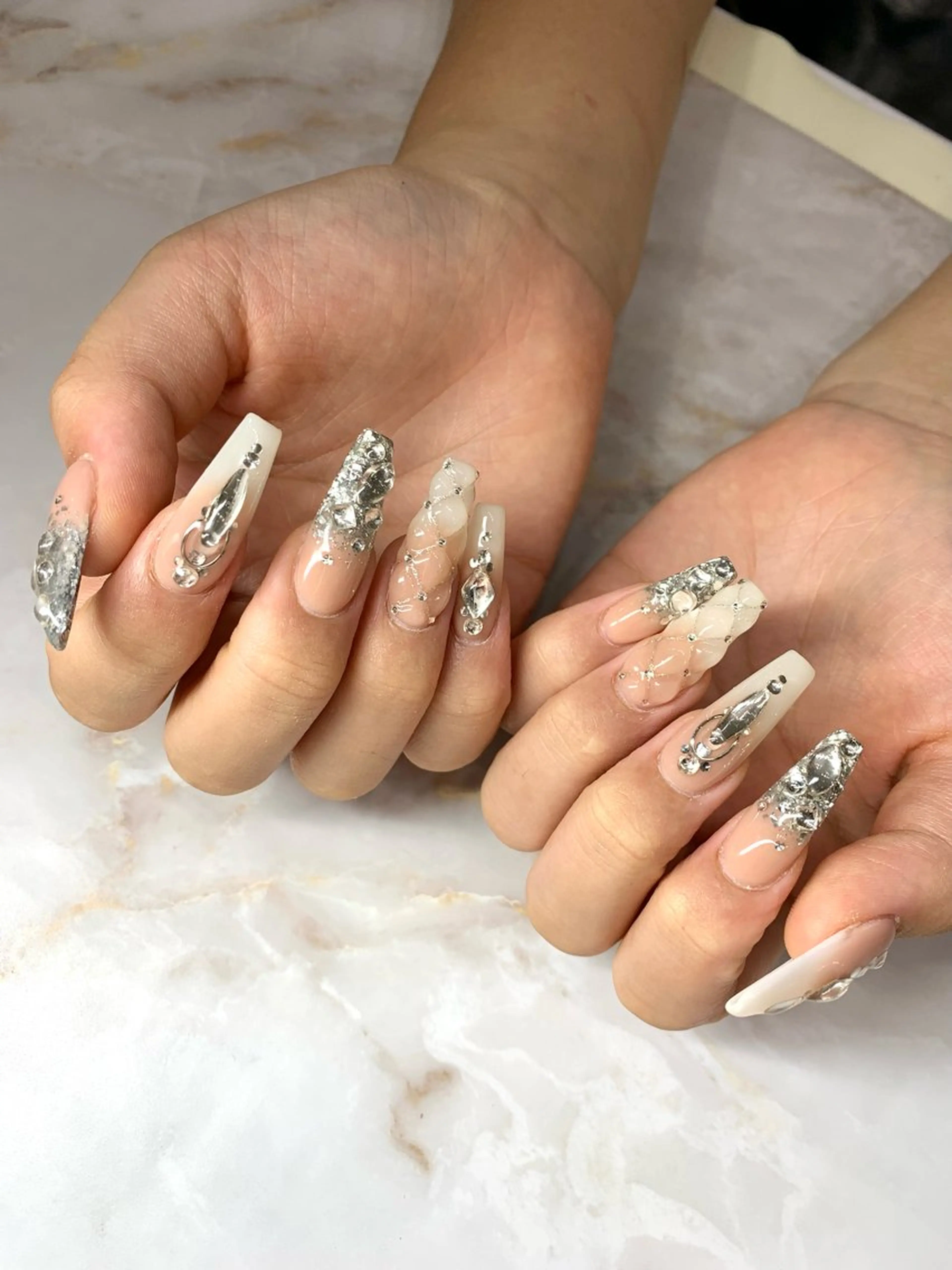 ネイル B3  ネイルシェアサロン所属・Haru Nailのネイルデザイン