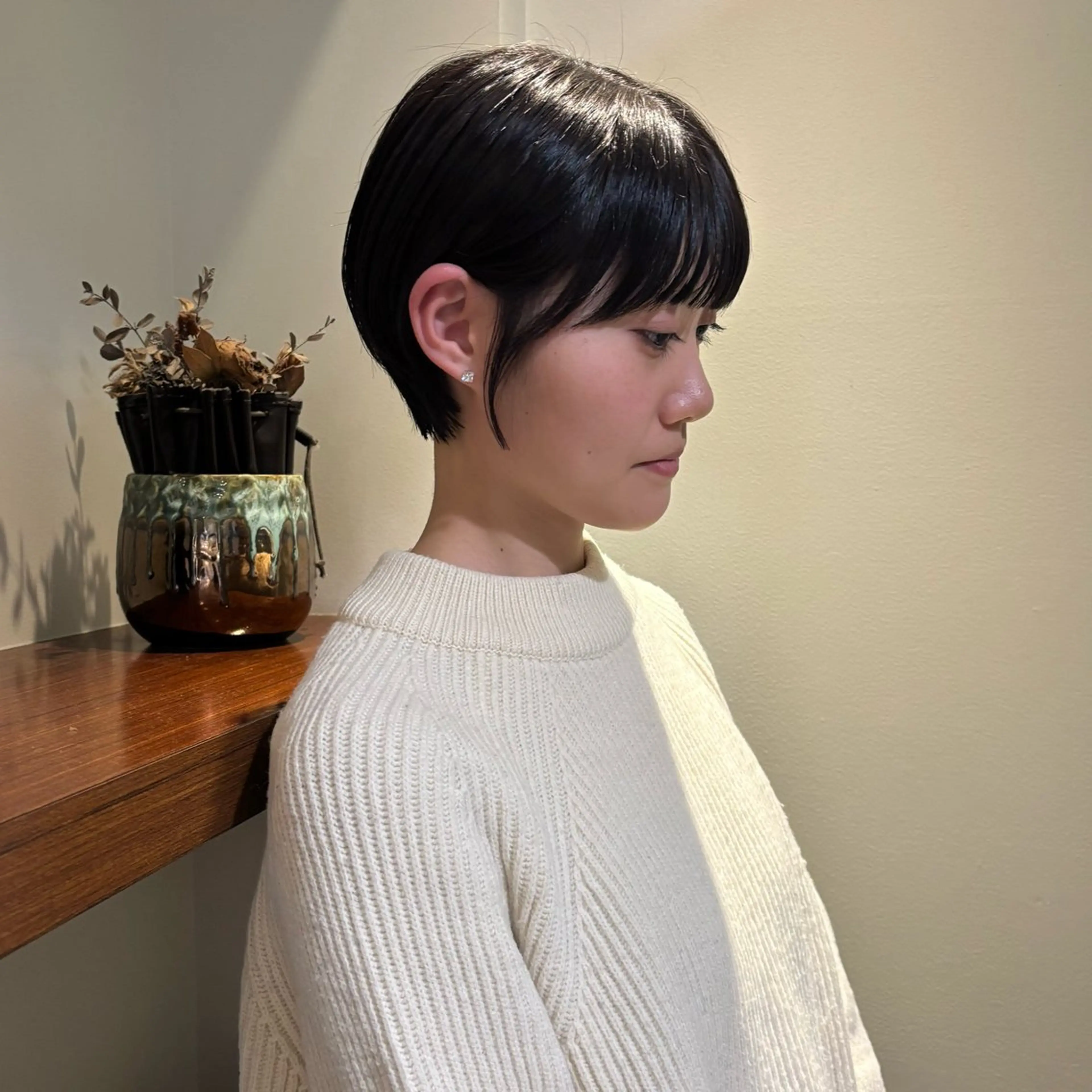 ショート グレージュ🐰透明感 カラー🫧akihoのヘアスタイル