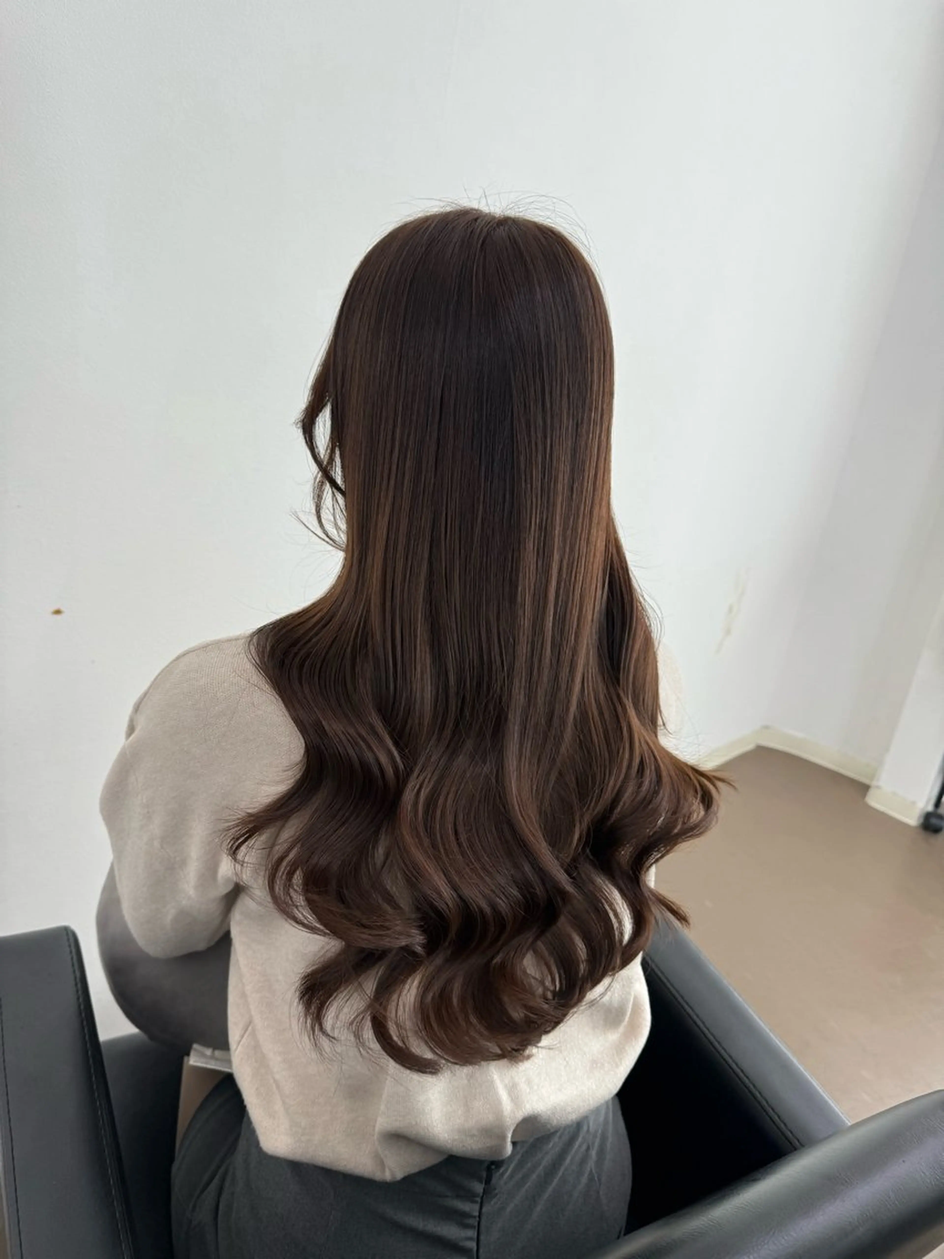 ロング アッシュ 韓国風カラー パープルカラー 髪質改善 韓国風ヘア 【ioe岡本】🐶 向井歩のヘアスタイル