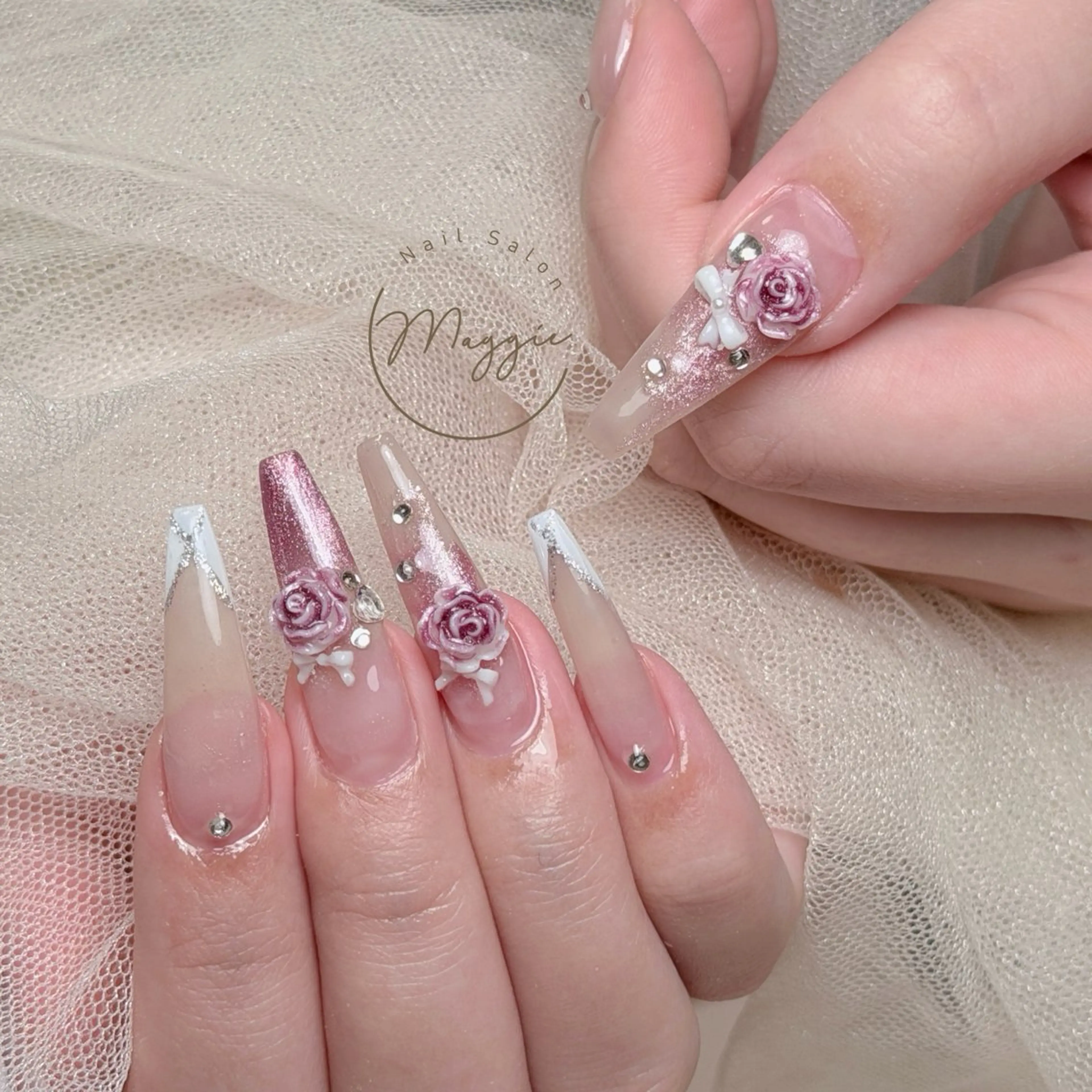 ネイル Maggie Nail🦩のネイルデザイン