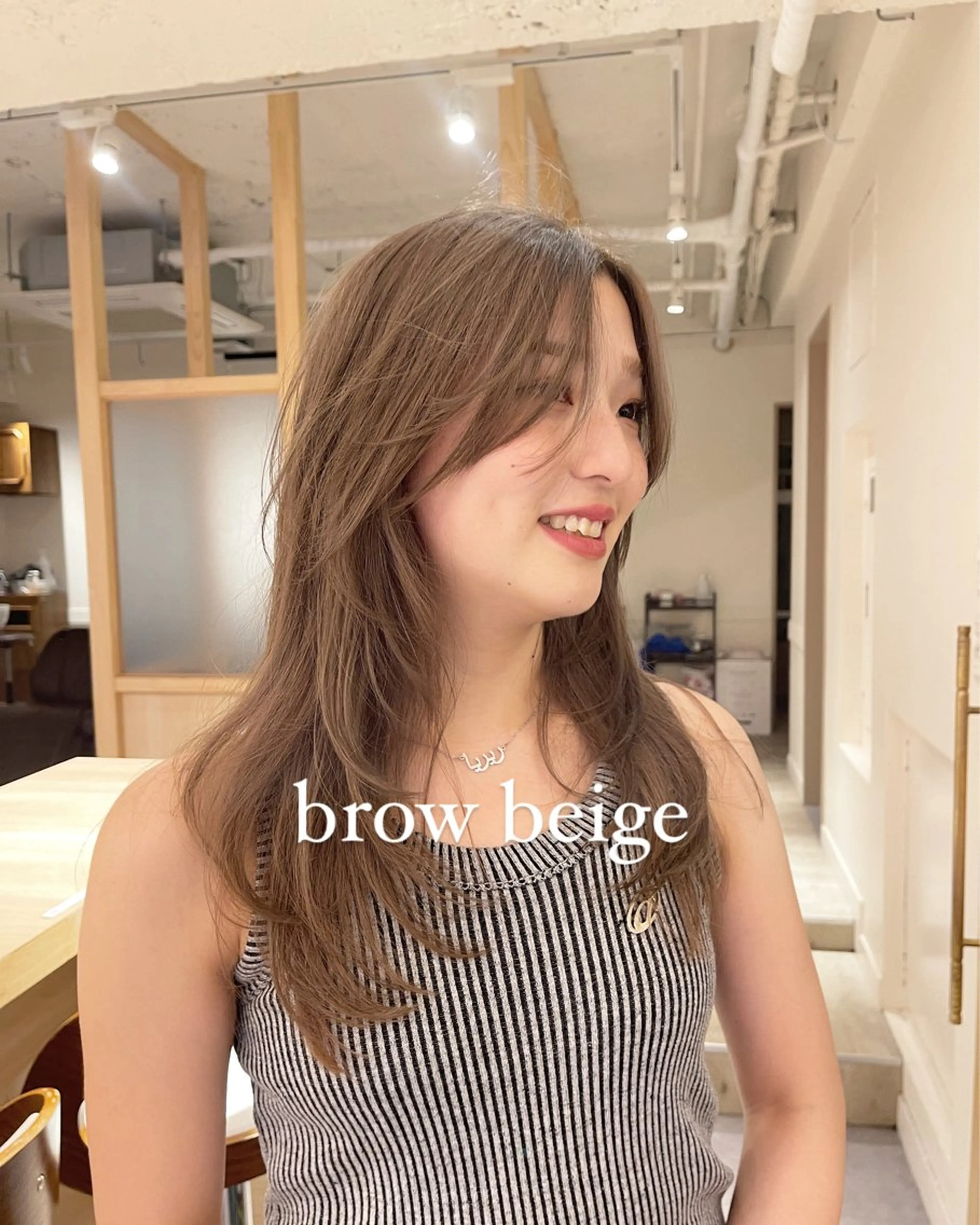 セミロング カラー ベージュカラー グレージュ ハイトーンカラー ハイトーンベージュ ミルクティーベージュ カット ヘアカラー トリートメント PALAN K-Beauty SHINJUKU所属・“ミニモ最高評価獲得 “代表"Kohei"のヘアスタイル