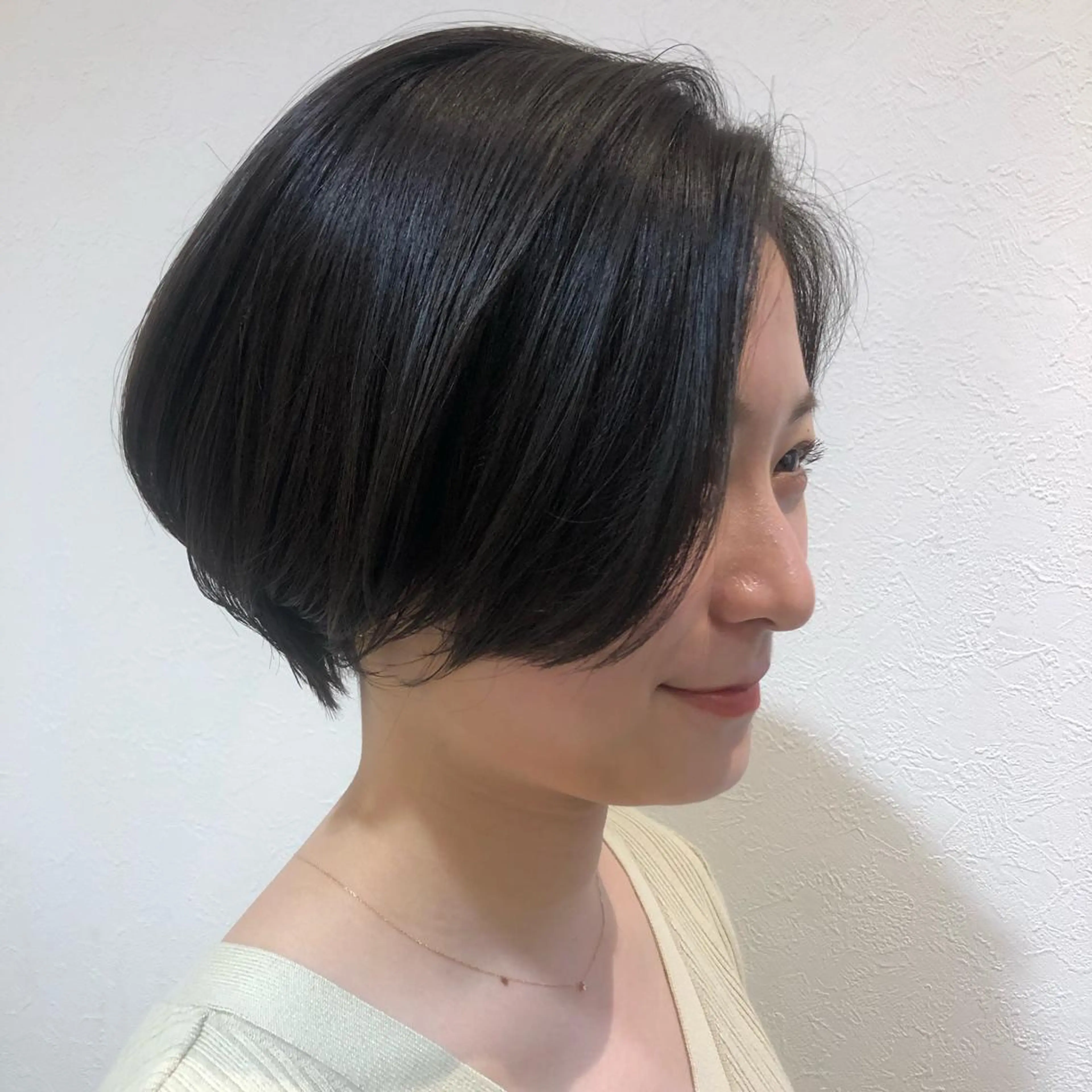 ショート カラー ヘアアレンジ 🩰オリーブ/ ベージュ松本咲花🩰のヘアスタイル