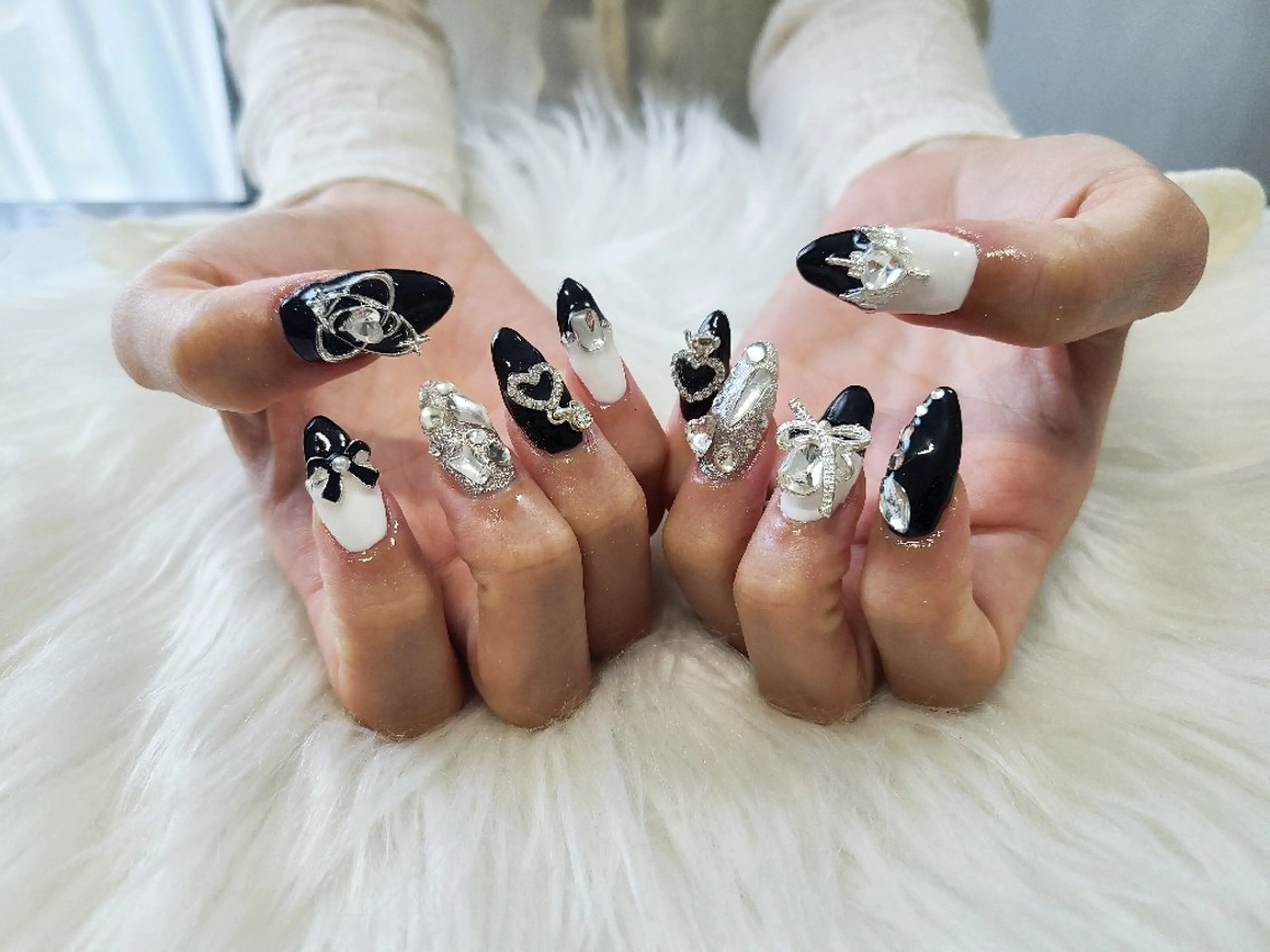 ネイル 持ち込み ハンドネイル Lily Eye&Nailのネイルデザイン