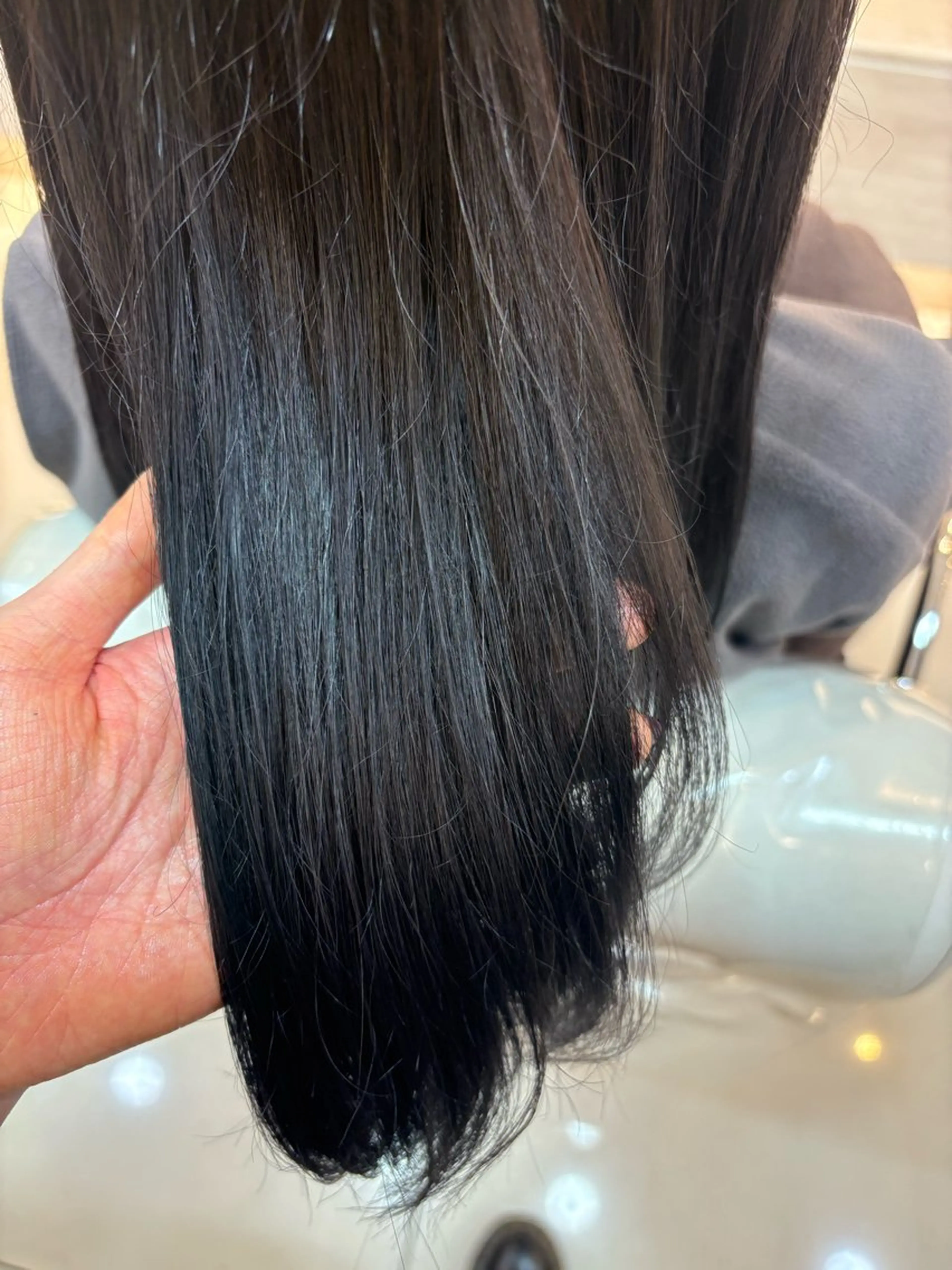 ミディアム カラー ヘアカラー 坂田 愛彩萌のヘアスタイル