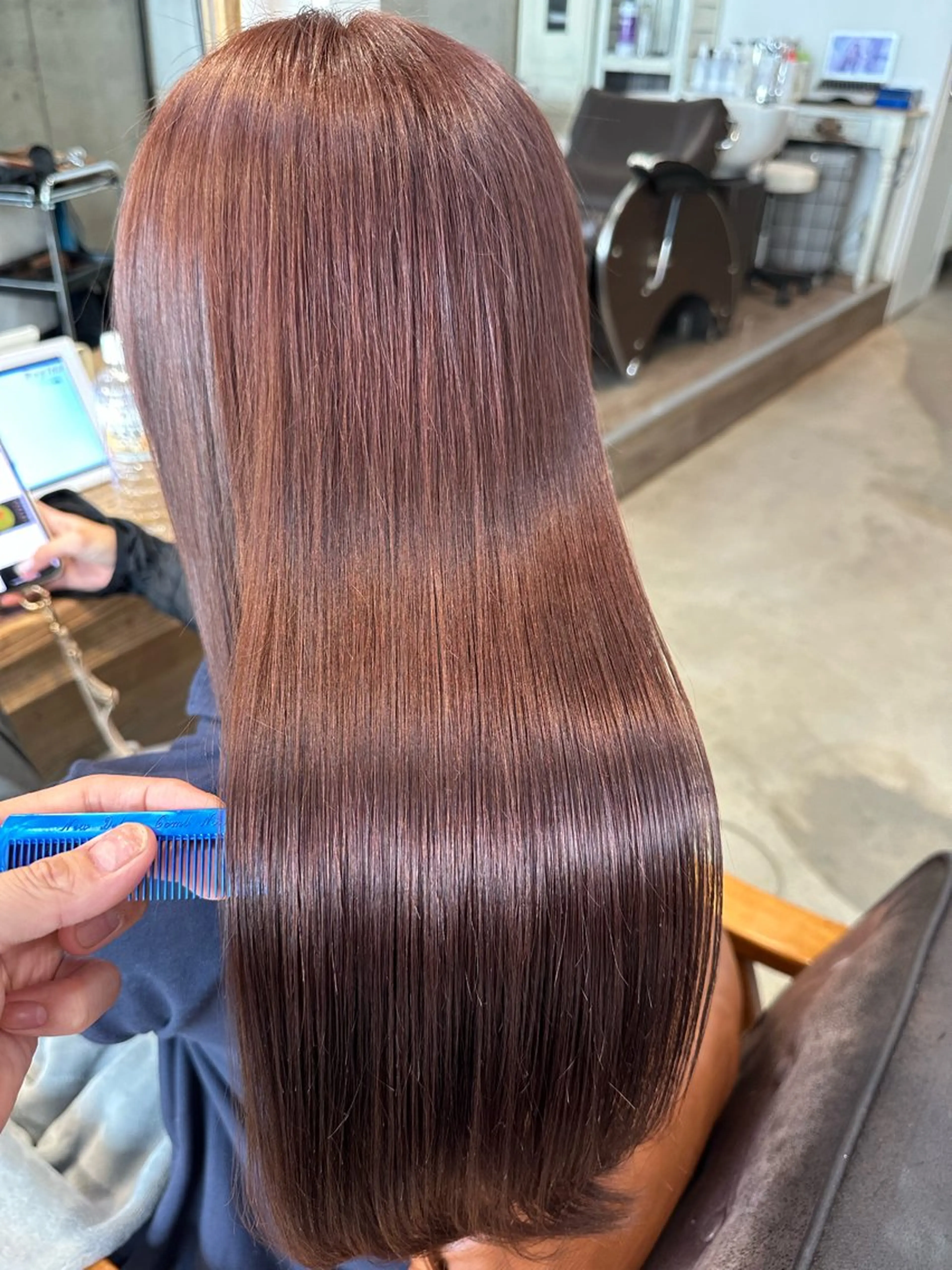 髪質改善ストレート(縮毛矯正)➕🩵4stepトリートメント(くせ毛、うねり、生え癖を改善🫧内部補修トリートメント)の写真