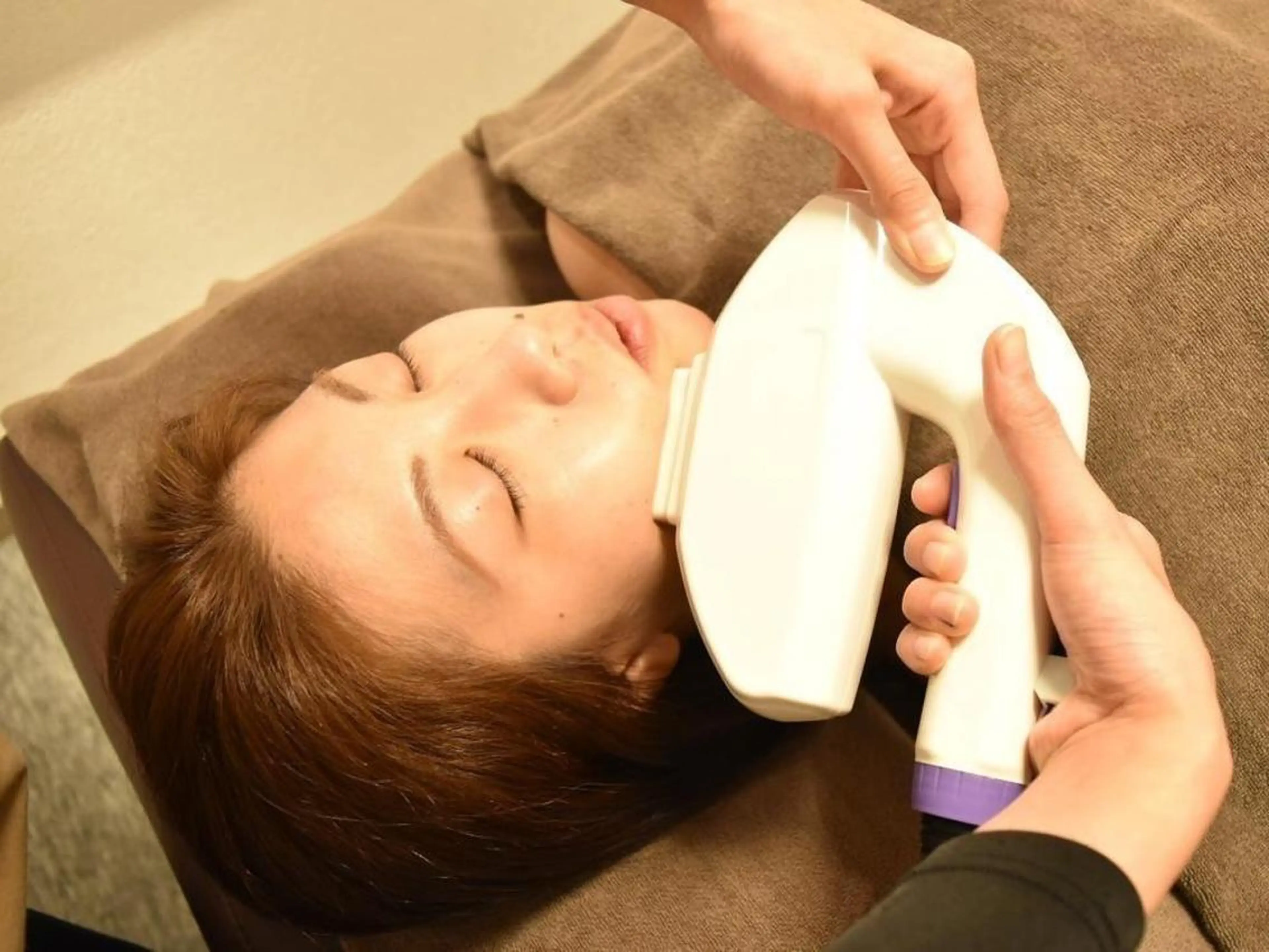 【新規】【ハイブリッド脱毛/男女同料金】　顔脱毛＋極潤EGF美肌パック付きの写真