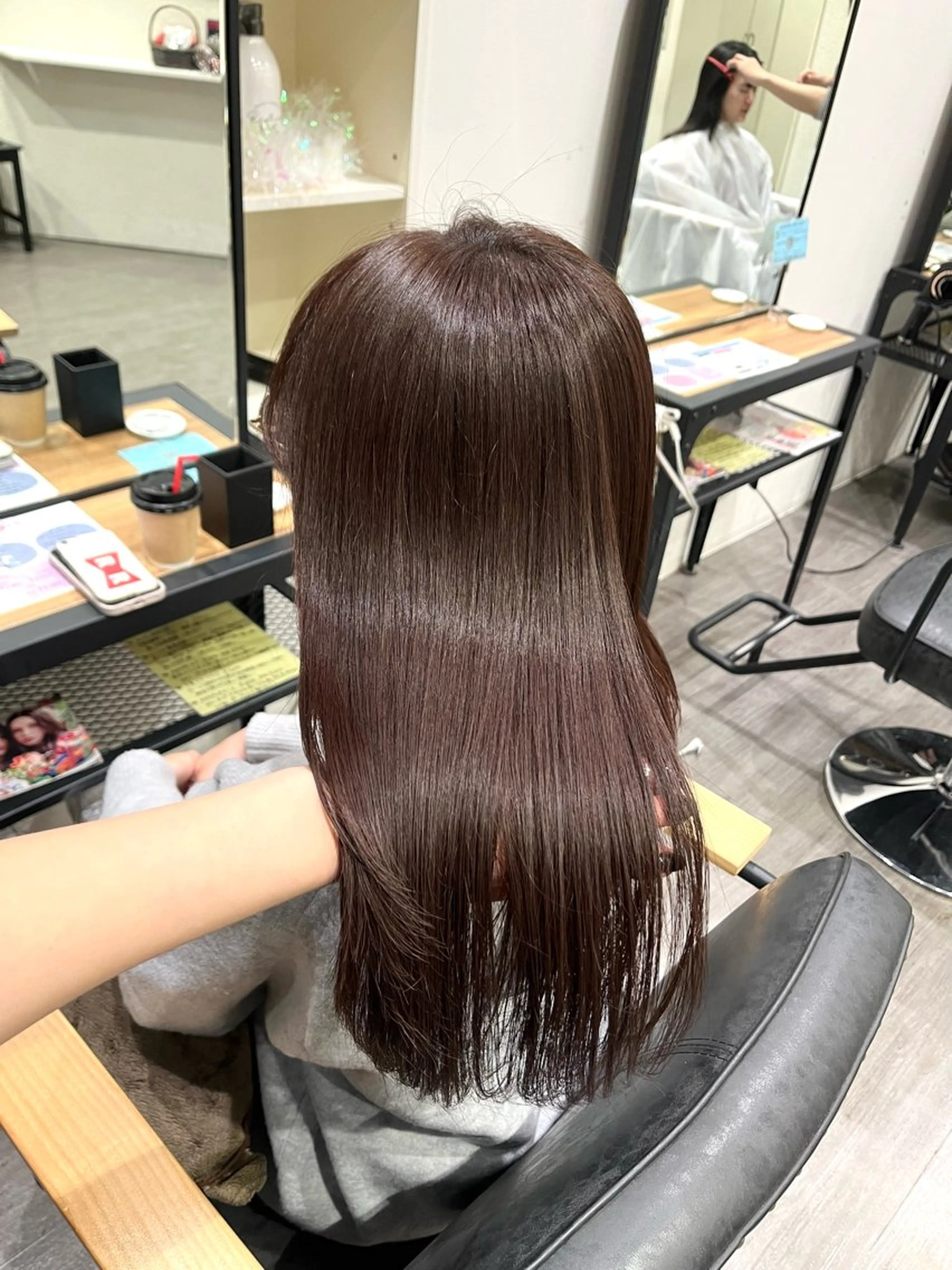 ロング カラー ブラウンカラー カシス ヘアカラー cocotte🫧 絹村 琴美のヘアスタイル