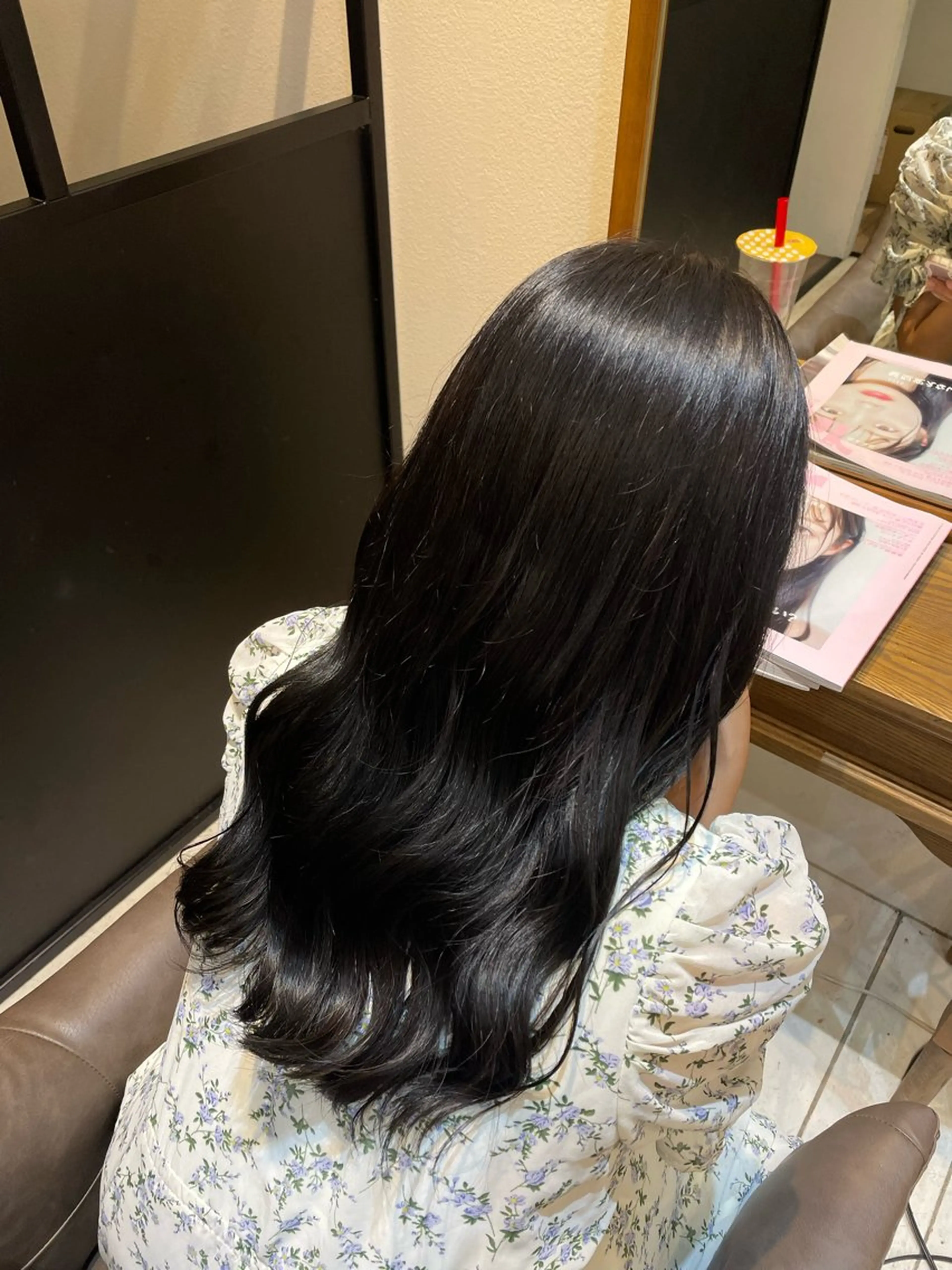 カラー shiomi H辻田 杏梨のヘアスタイル