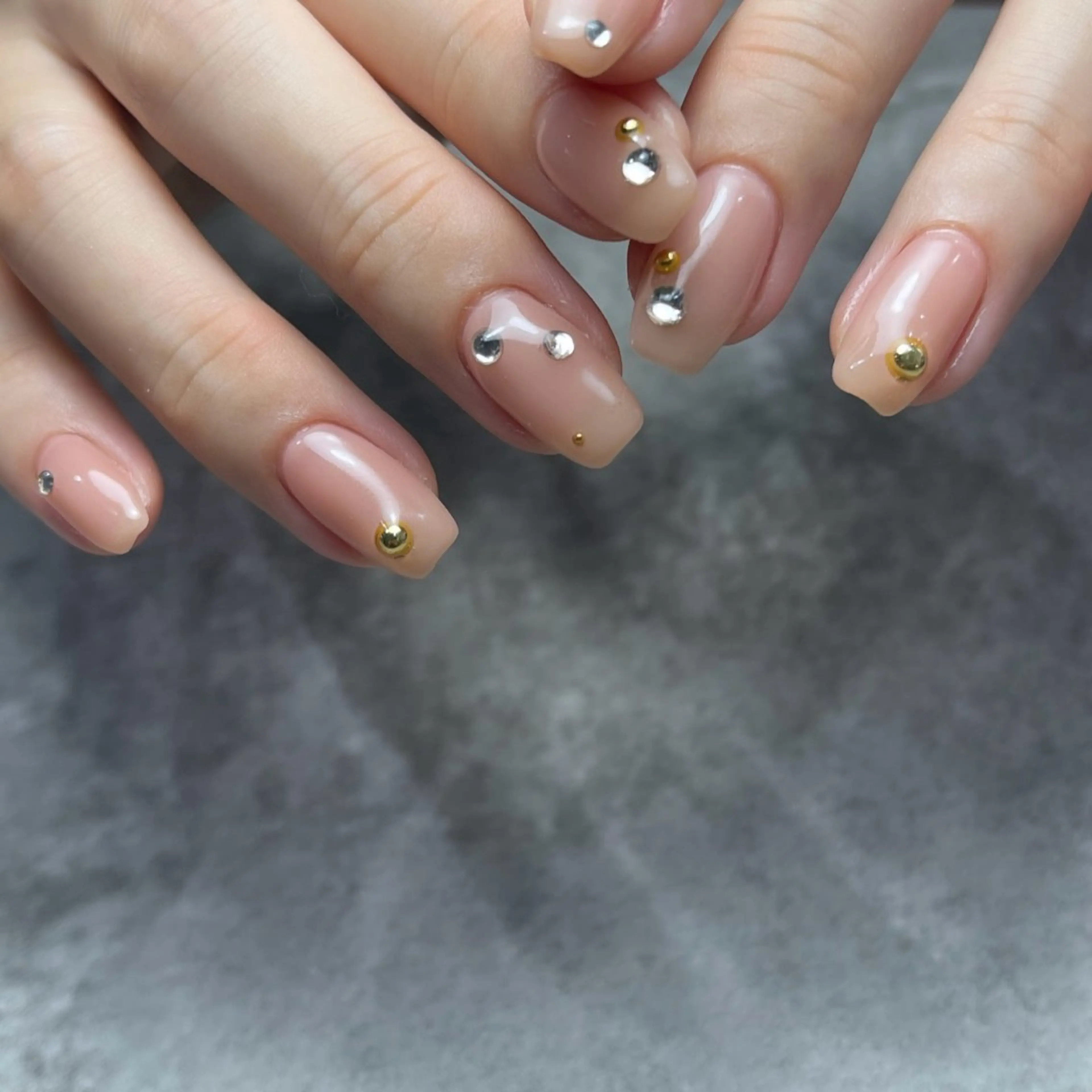 ネイル ストーンネイル ハンドネイル Nail  salon  Lebel所属・Nailsalon Lebelのネイルデザイン