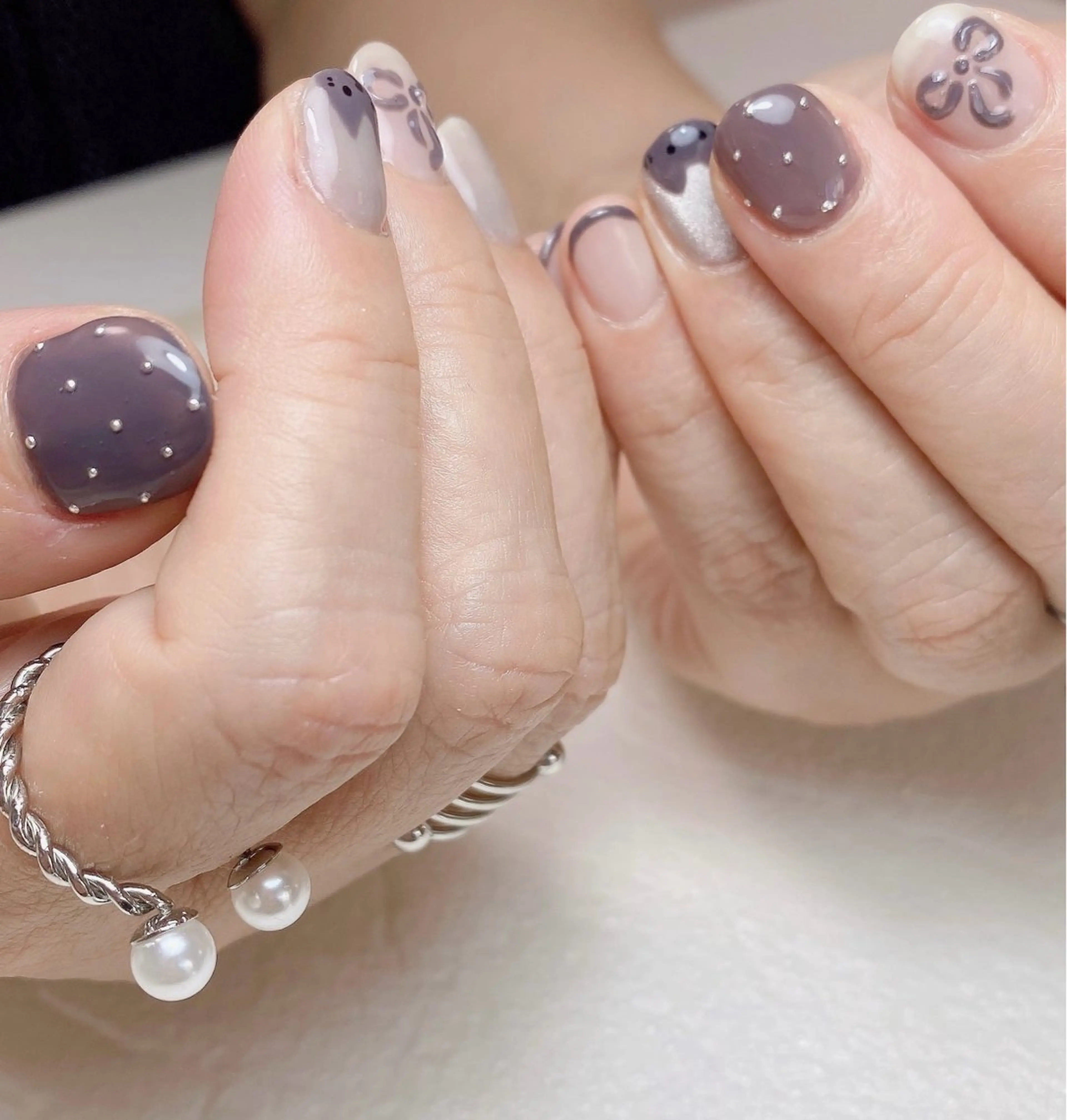 ネイル ドット フレンチネイル ハロウィン マグネットネイル 持ち込み Nail Salon K 🧸美爪育成のネイルデザイン