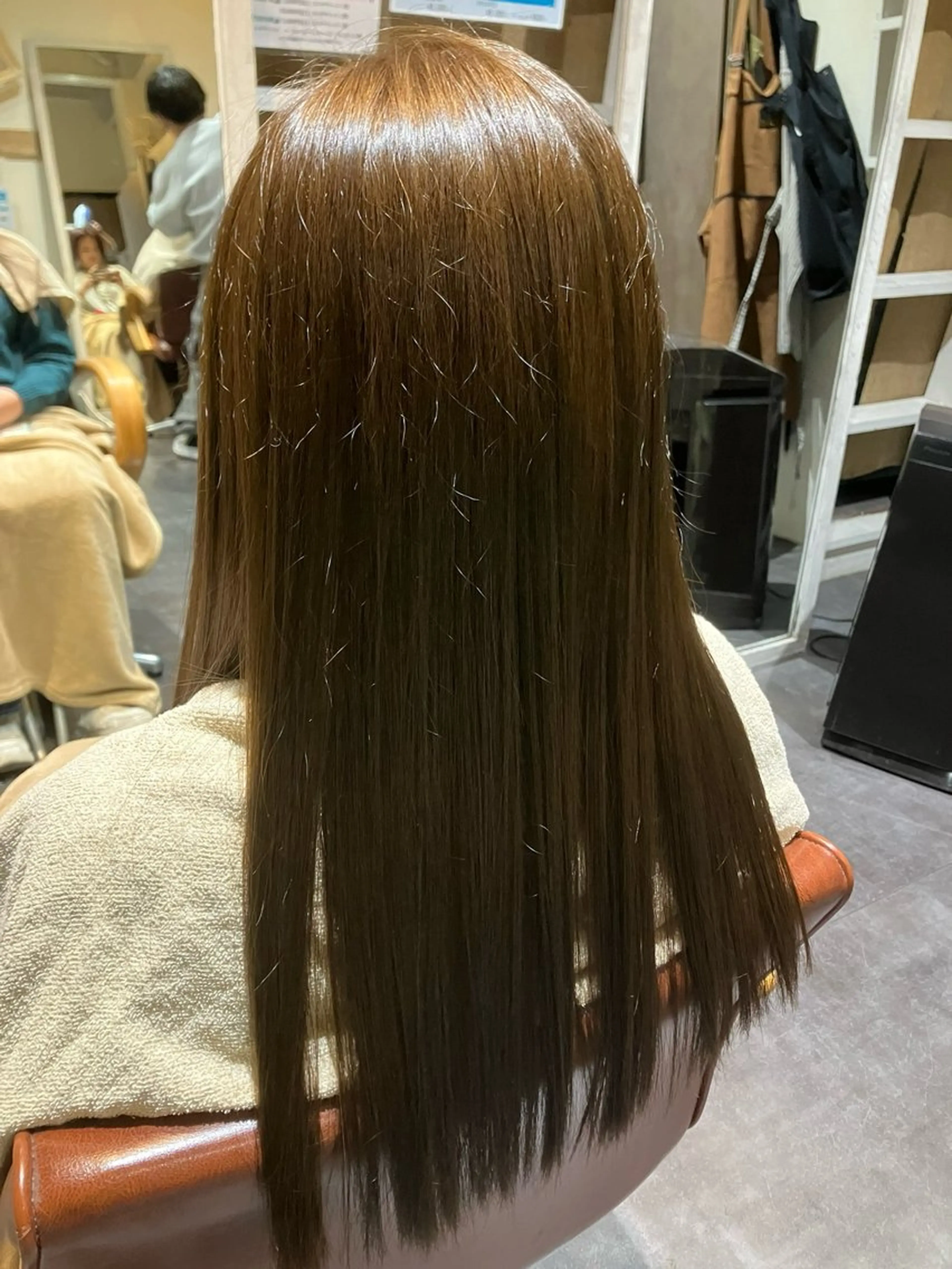 カラー 柴田 胡桃のヘアスタイル