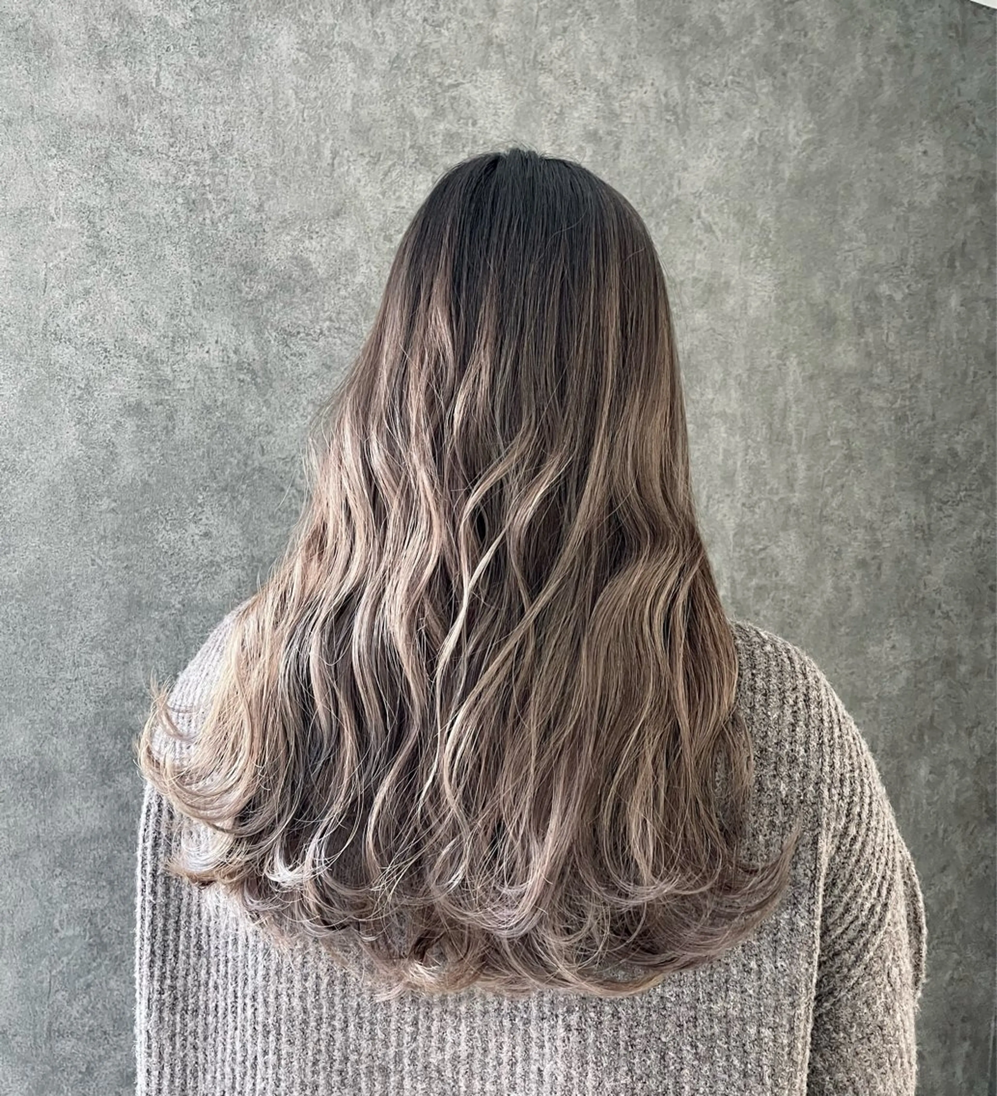 ロング ハイライト 🫧美髪カラー🫧艶 カラー🫧北堀江坂本のヘアスタイル